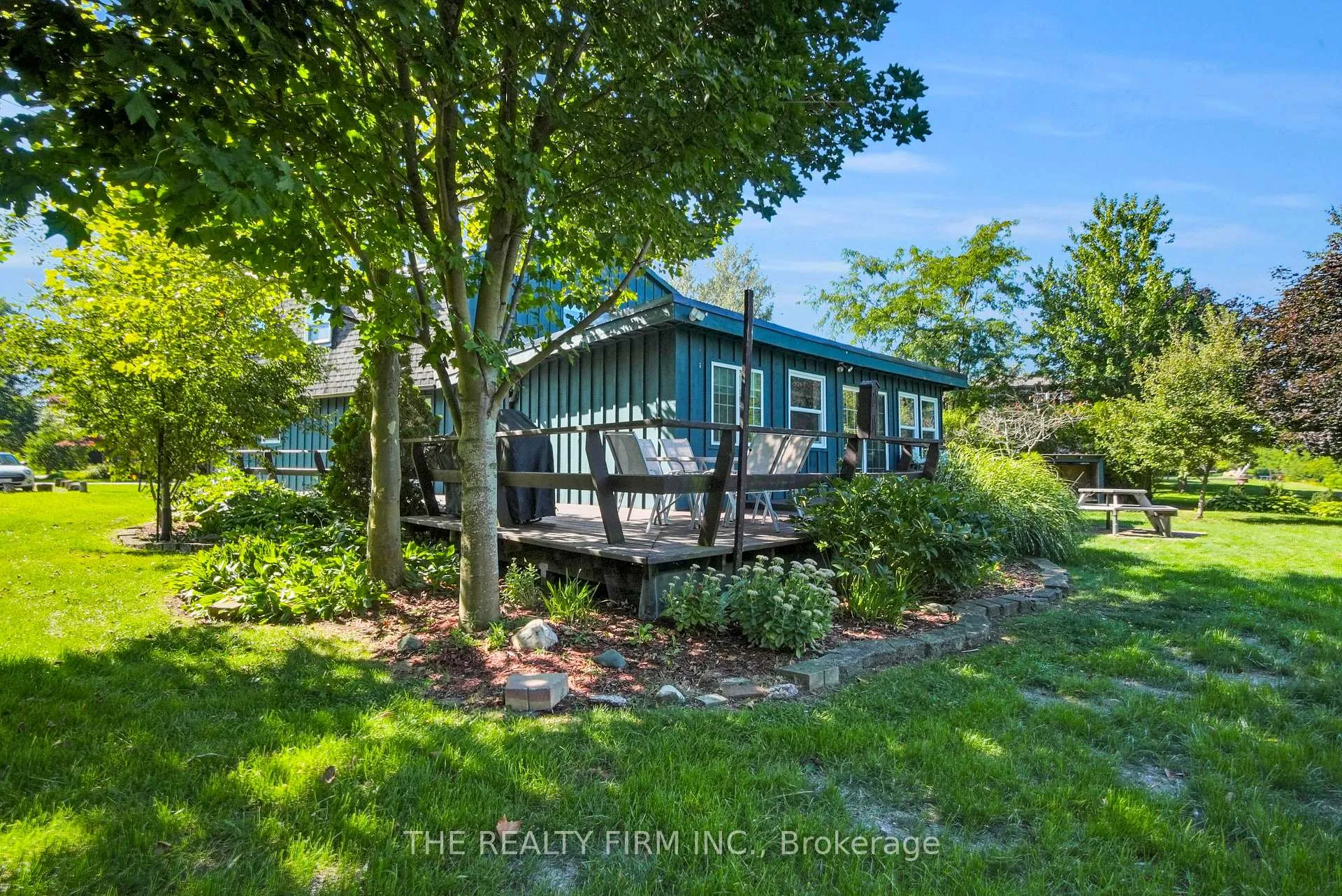 Photo 44 of 3692 Beverly Glen, Plympton-Wyoming, Plympton Wyoming — HOMEH