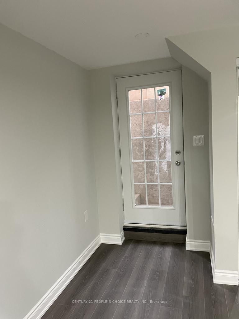 Photo 3 of Unit Bsmt, 12 Tetra Court, Brampton, Credit Valley — HOMEH
