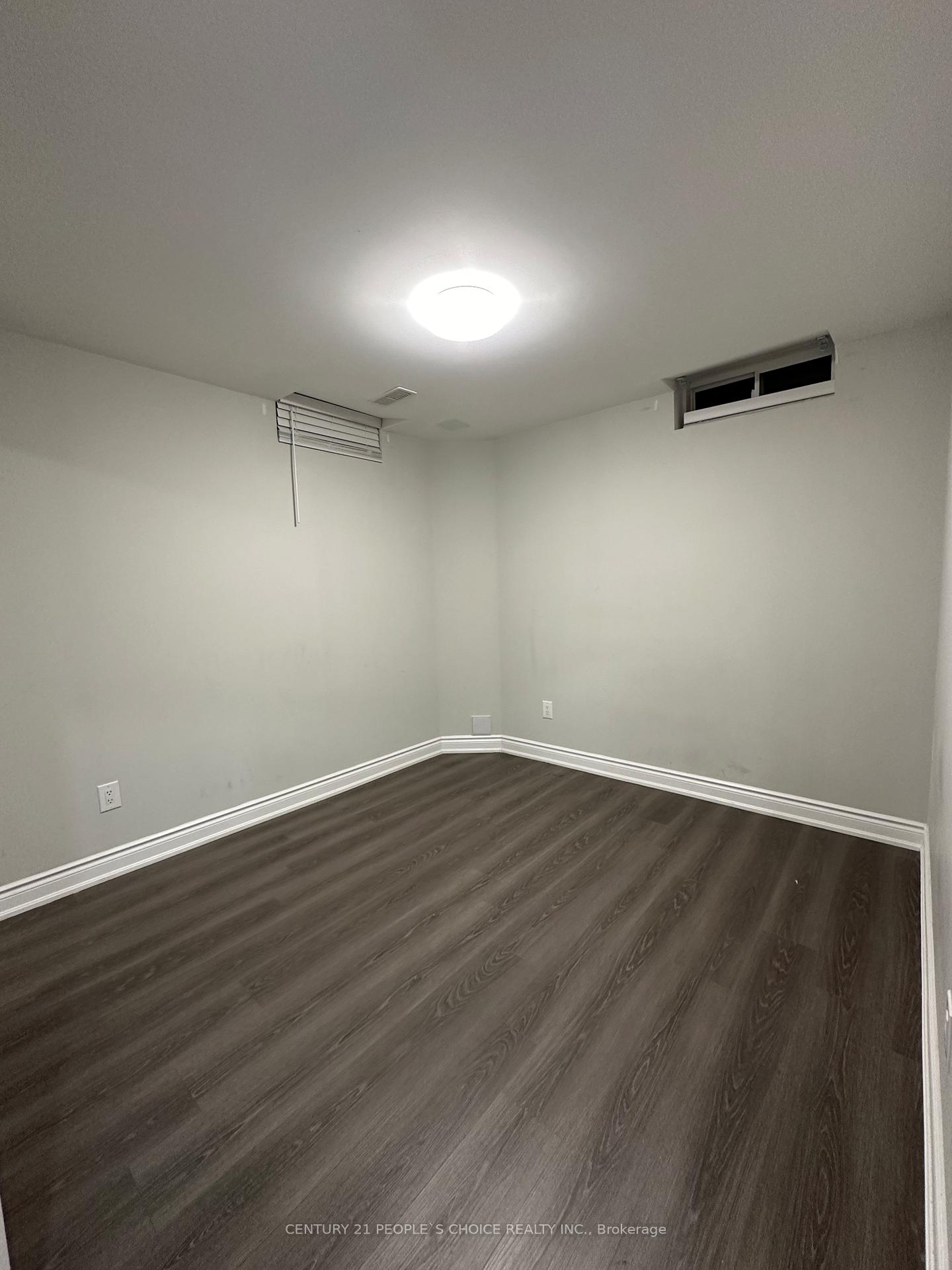 Photo 11 of Unit Bsmt, 12 Tetra Court, Brampton, Credit Valley — HOMEH
