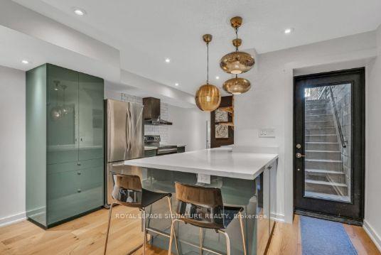 Photo 4 of Unit Lower, 58 Fern Avenue, Toronto, Roncesvalles — HOMEH