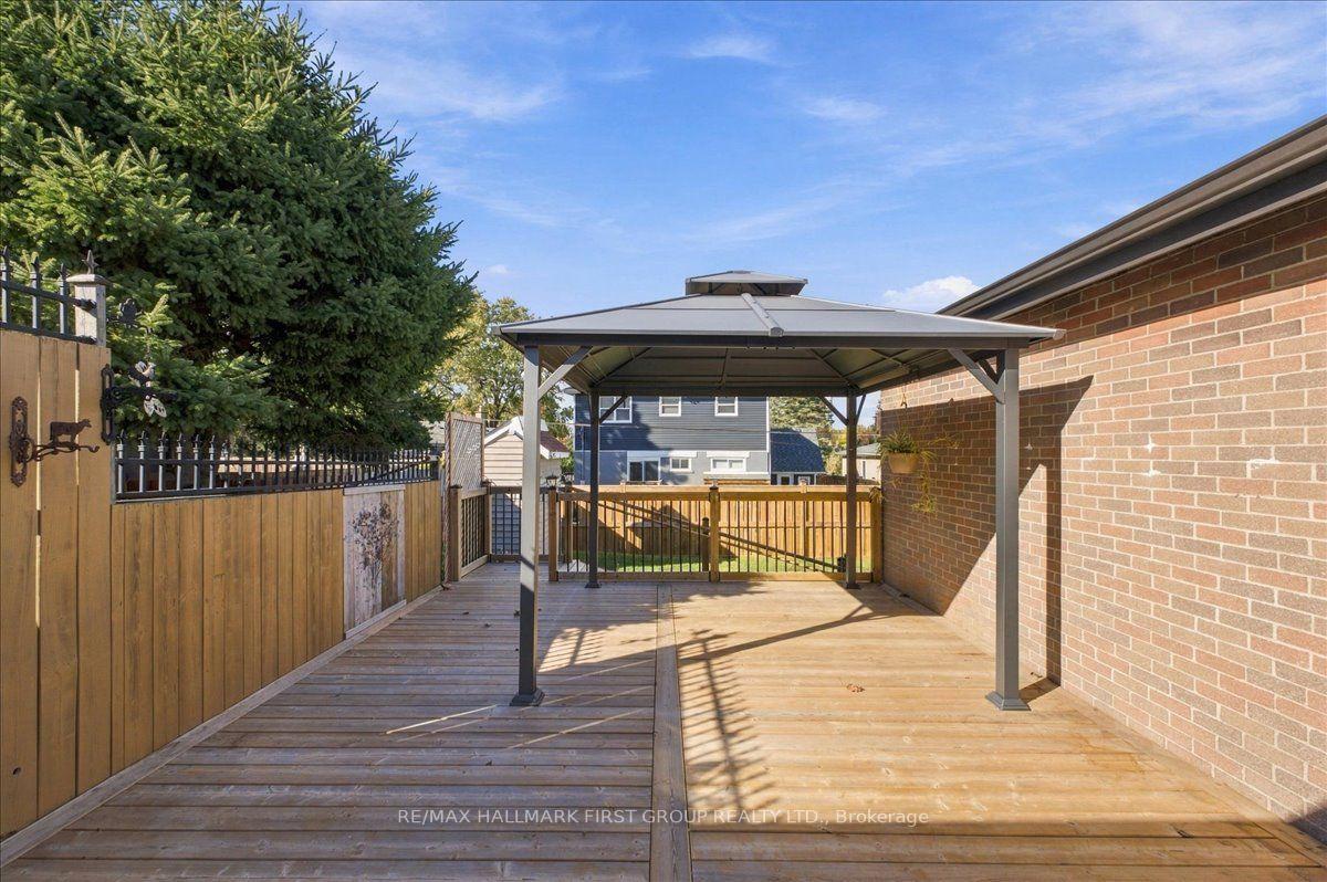 Photo 34 of 809 Bem Avenue, Pickering, Bay Ridges — HOMEH
