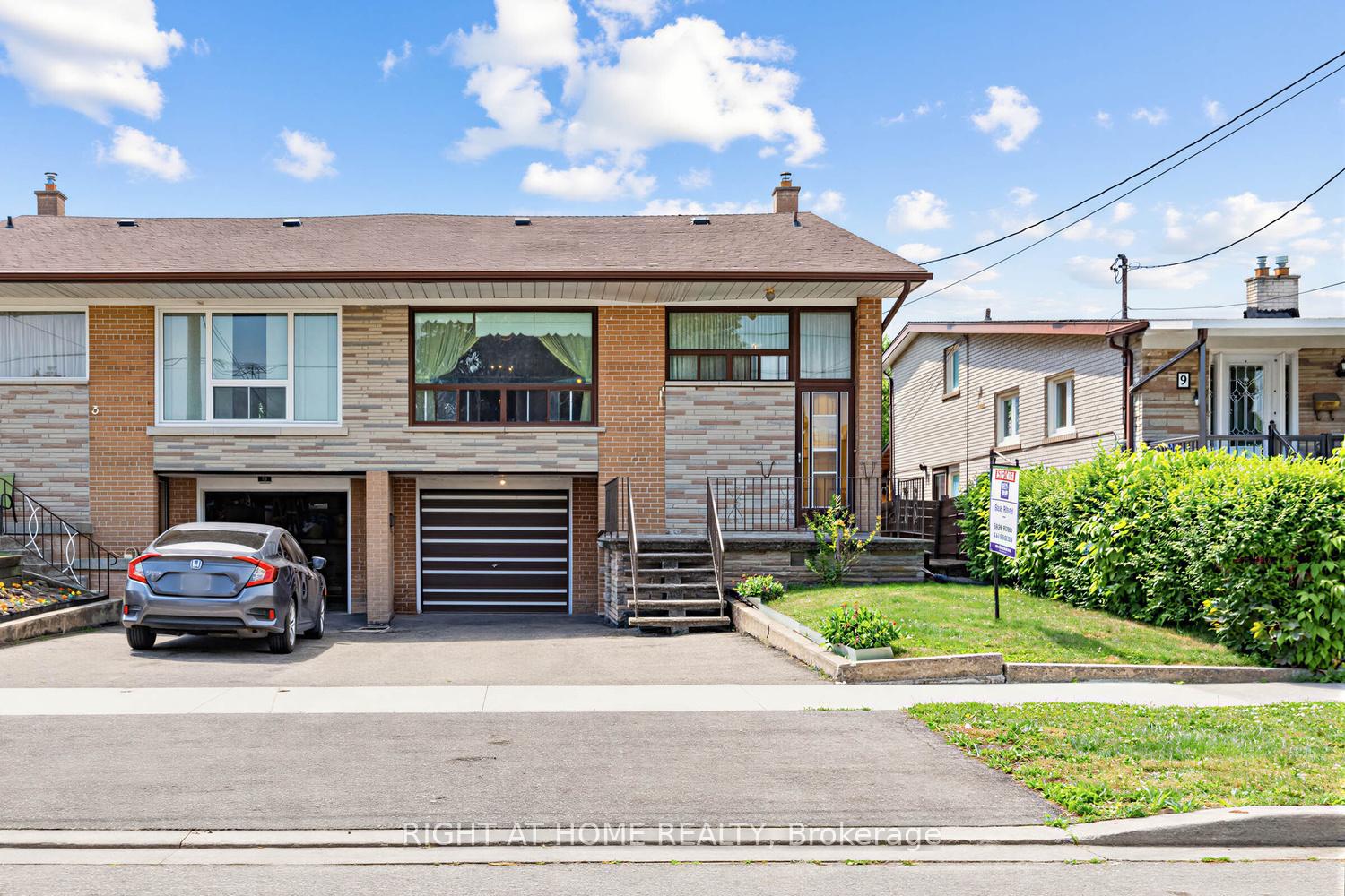 Photo of 7 Daystrom Drive