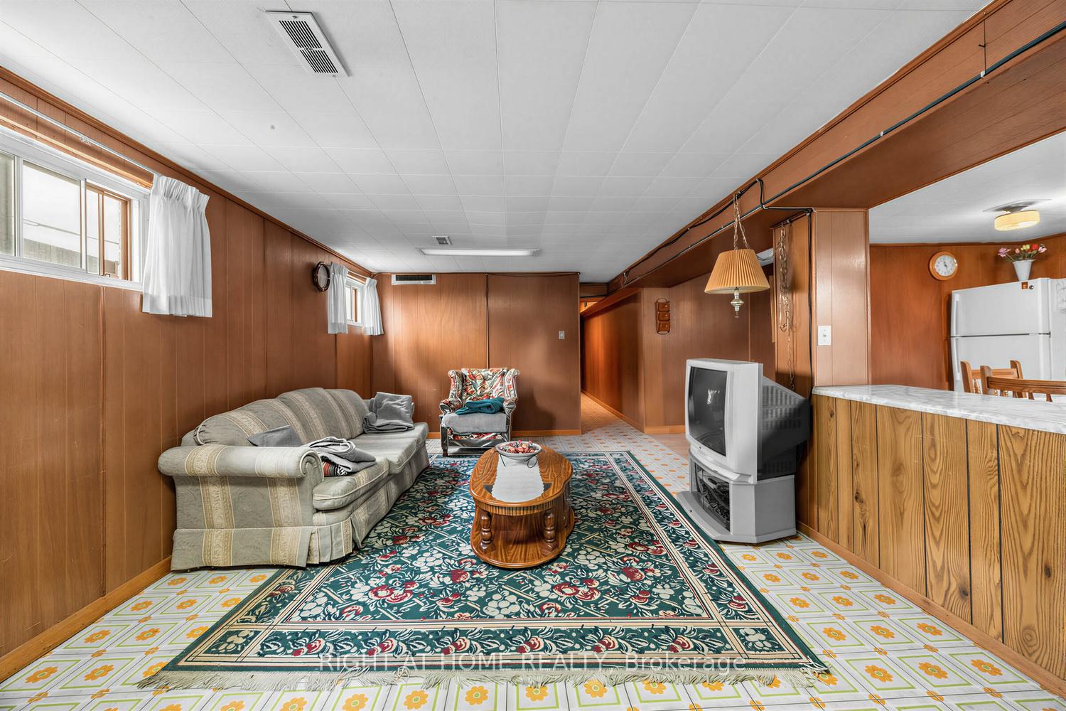 Photo 22 of 7 Daystrom Drive, North York, Humbermede — HOMEH