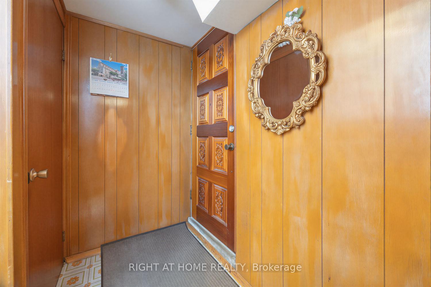 Photo 25 of 7 Daystrom Drive, North York, Humbermede — HOMEH