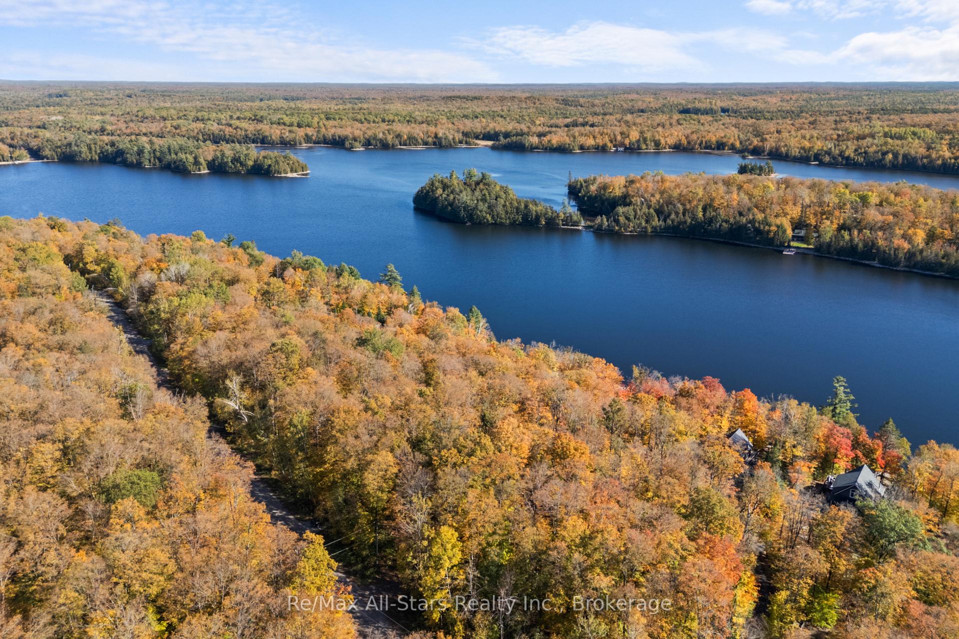 Photo 2 of 100 Russell Drive, Trent Lakes — HOMEH