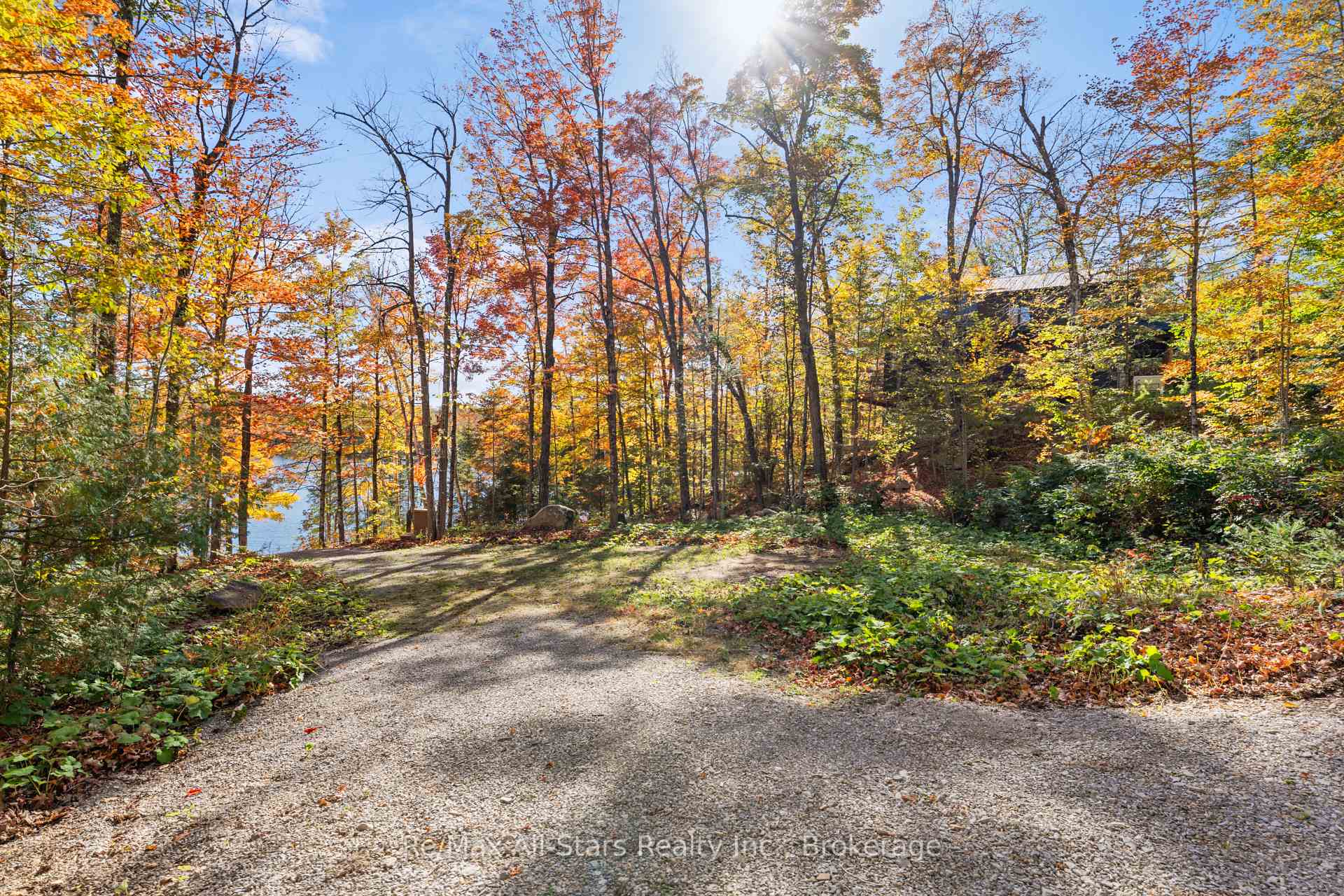 Photo 15 of 100 Russell Drive, Trent Lakes — HOMEH