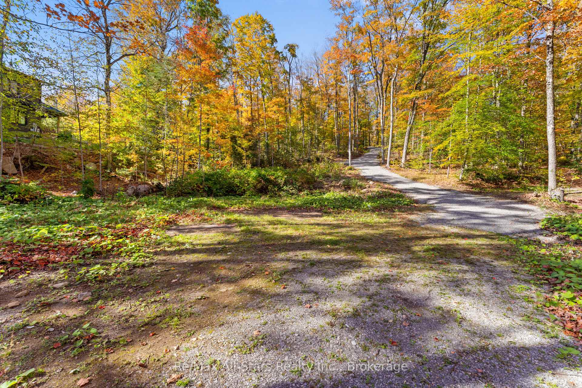 Photo 23 of 100 Russell Drive, Trent Lakes — HOMEH