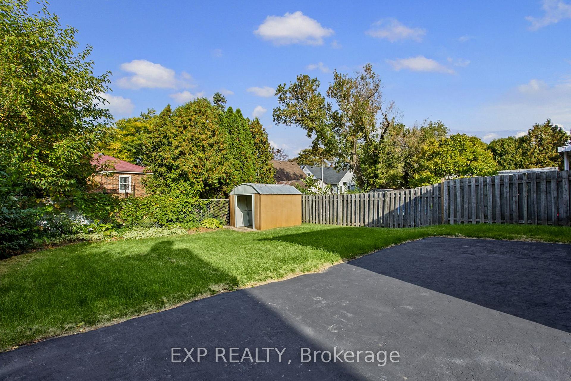 Photo 5 of Unit Lower, 156 E36th Street, Hamilton, Macassa — HOMEH