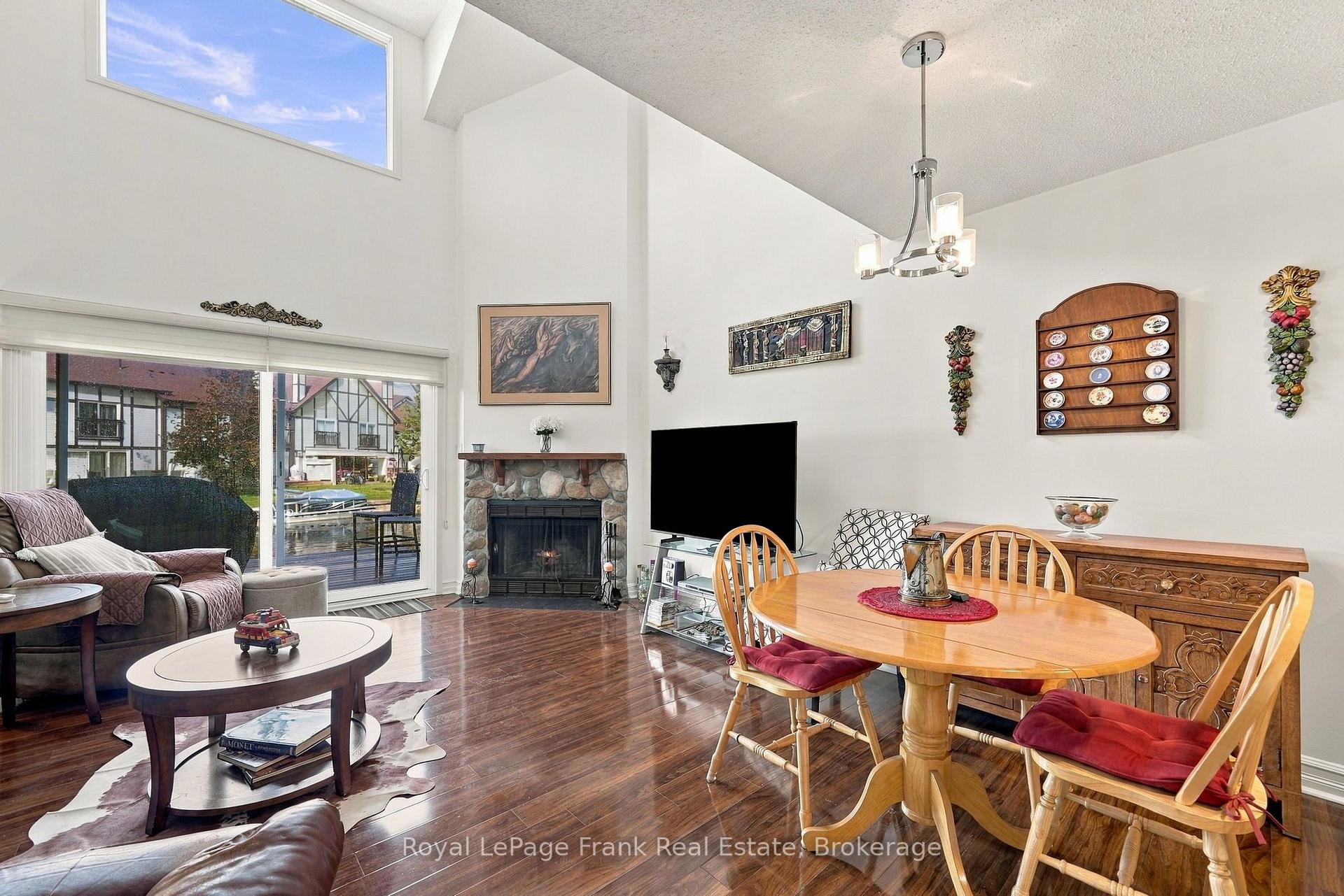 Photo 11 of Unit 3, 21 Laguna Parkway, Ramara, Brechin — HOMEH