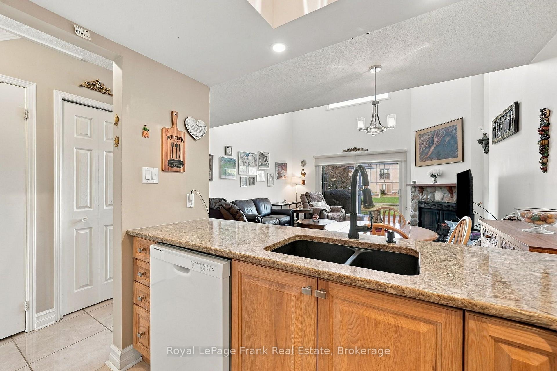 Photo 17 of Unit 3, 21 Laguna Parkway, Ramara, Brechin — HOMEH