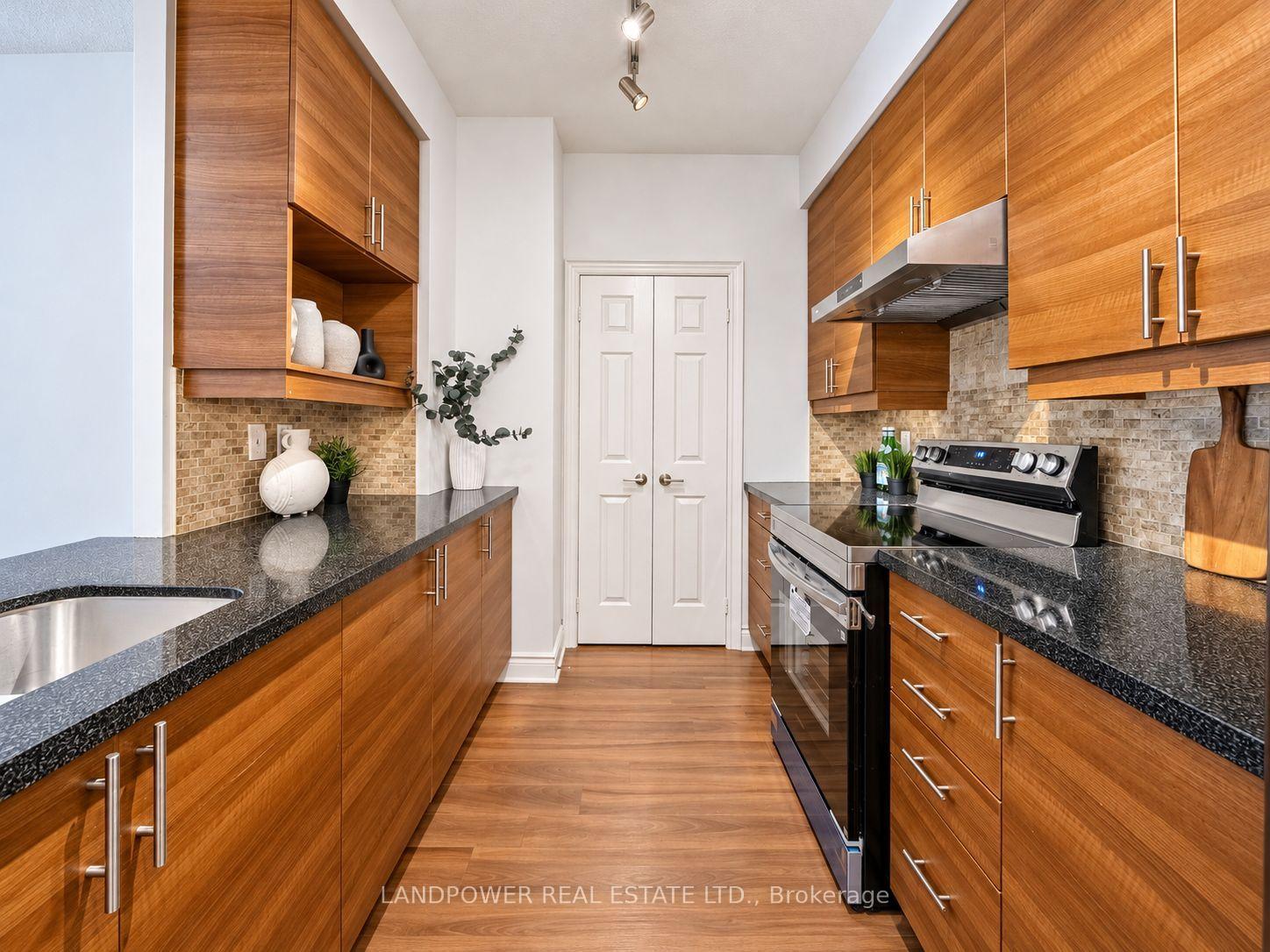 Photo 13 of Unit 270, 23 Cox Boulevard, Markham, Unionville — HOMEH