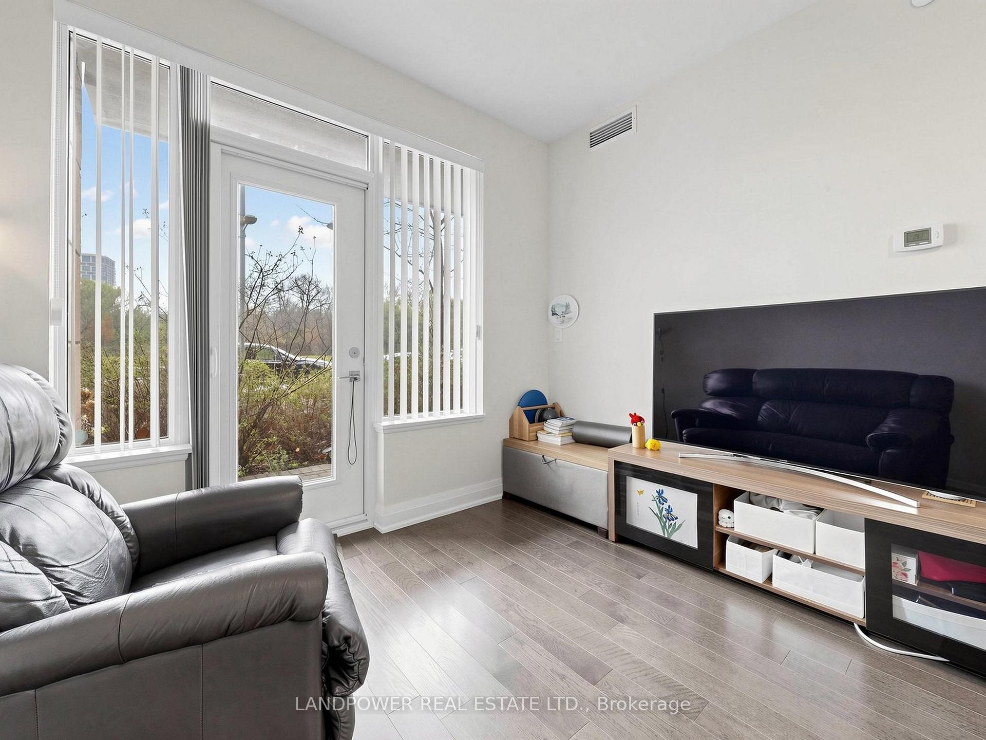 Photo 15 of Unit 120, 18 Uptown Drive, Markham, Unionville — HOMEH