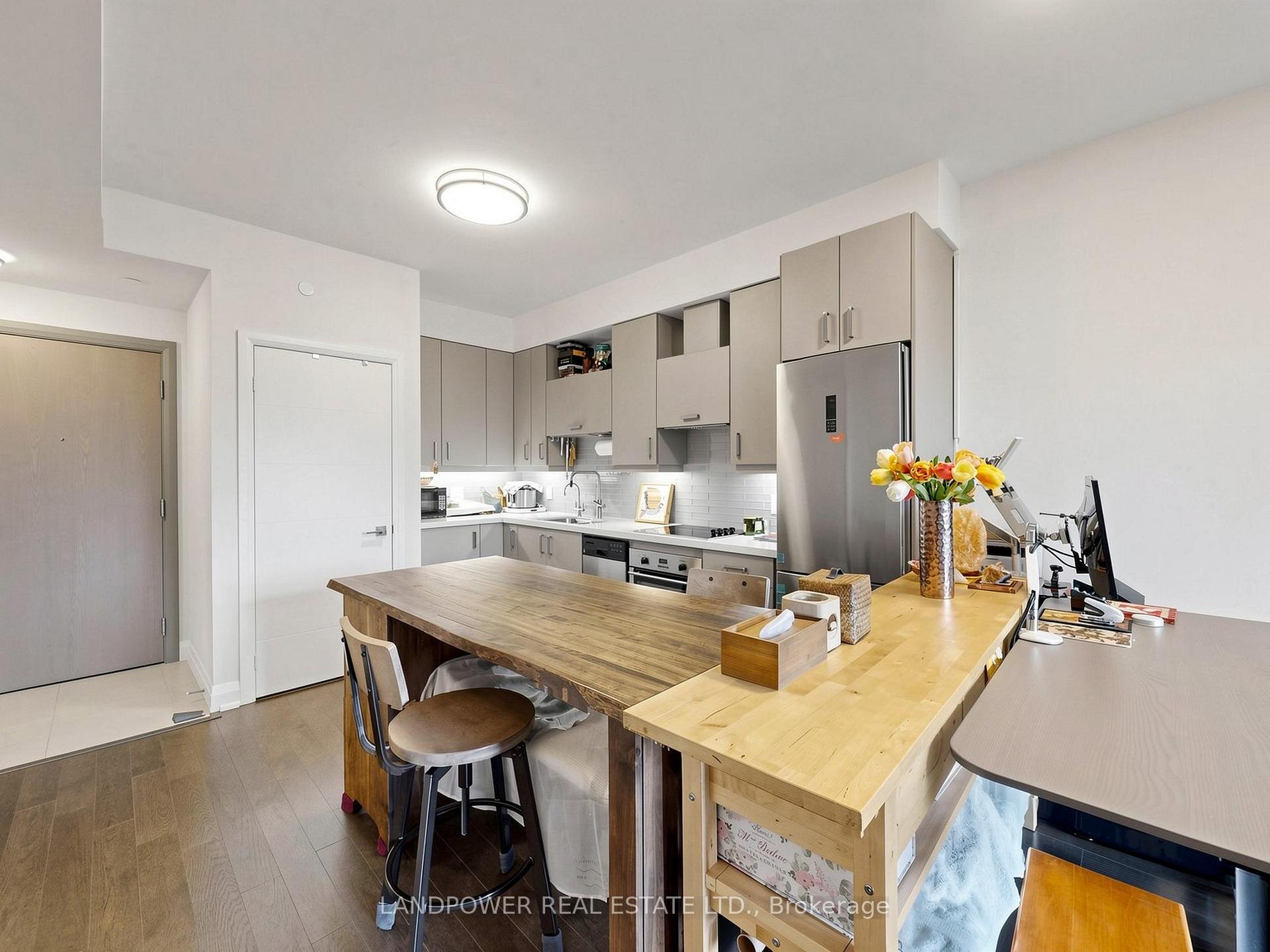 Photo 18 of Unit 120, 18 Uptown Drive, Markham, Unionville — HOMEH