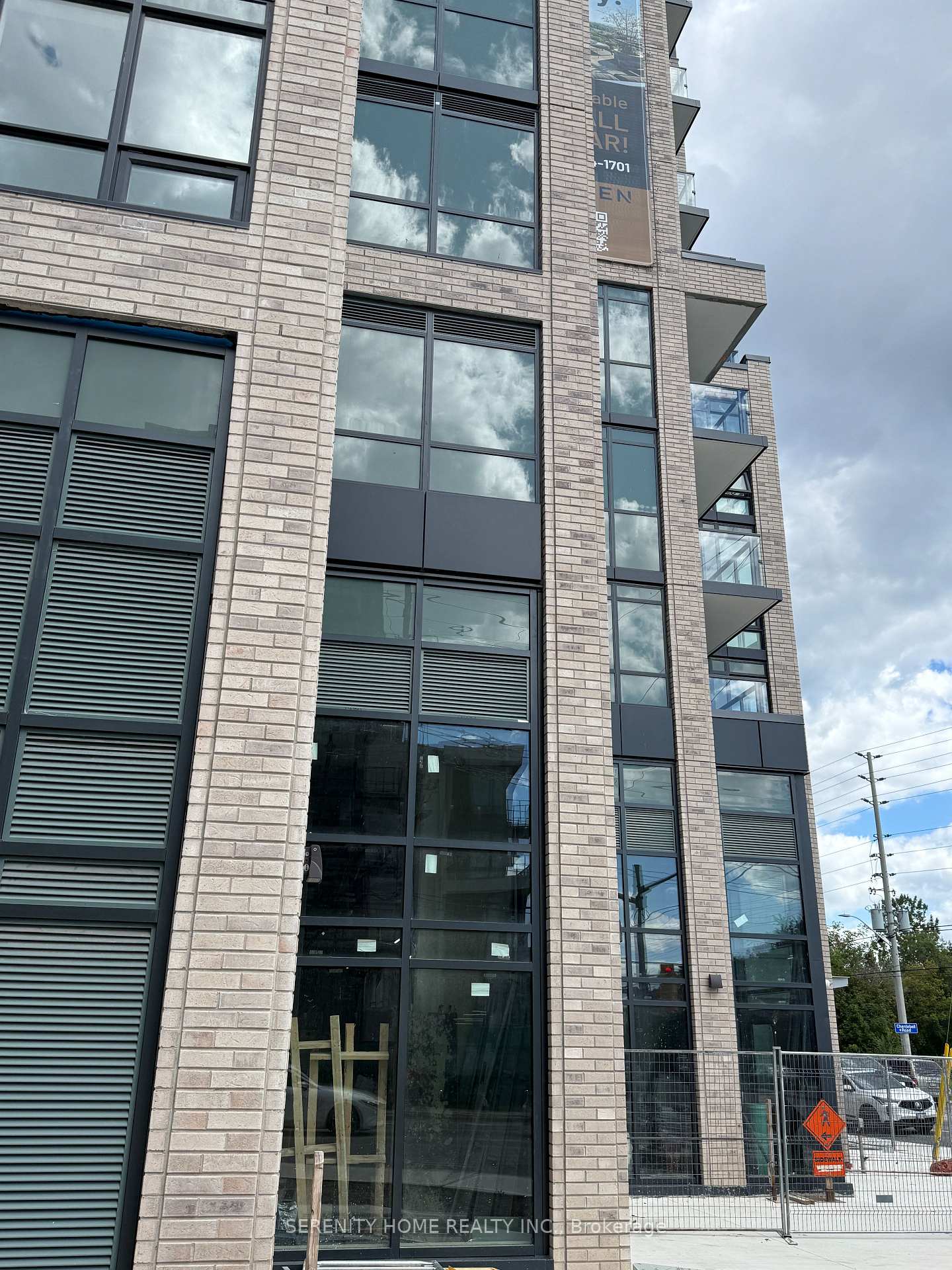 Photo 2 of Unit 610, 1381 Lakeshore Road E, Mississauga, Lakeview — HOMEH