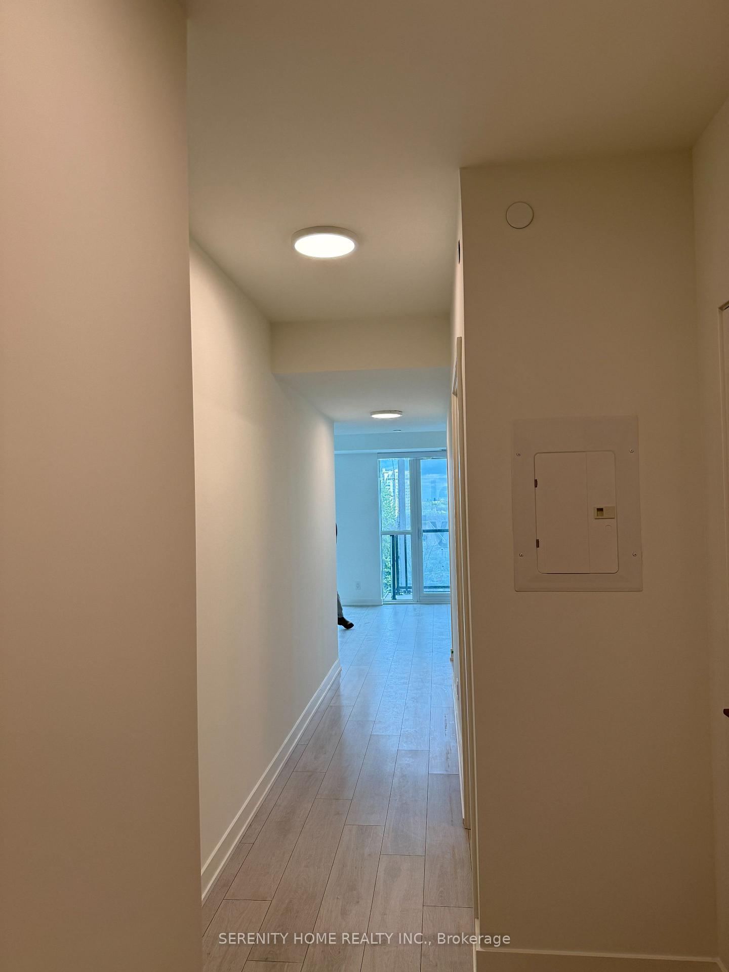 Photo 4 of Unit 610, 1381 Lakeshore Road E, Mississauga, Lakeview — HOMEH