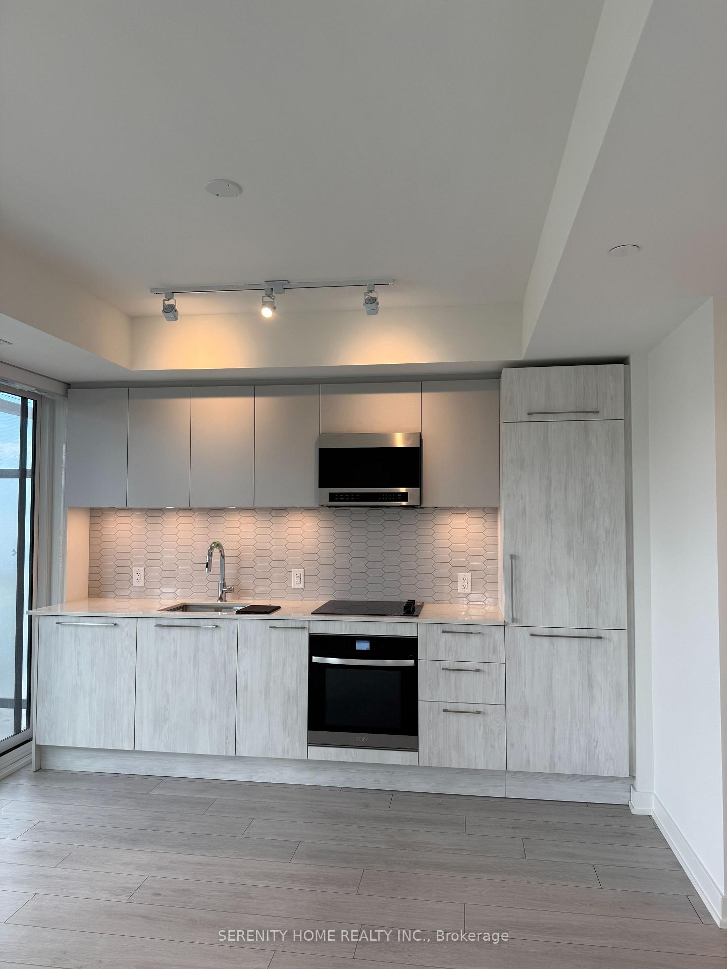 Photo 6 of Unit 610, 1381 Lakeshore Road E, Mississauga, Lakeview — HOMEH