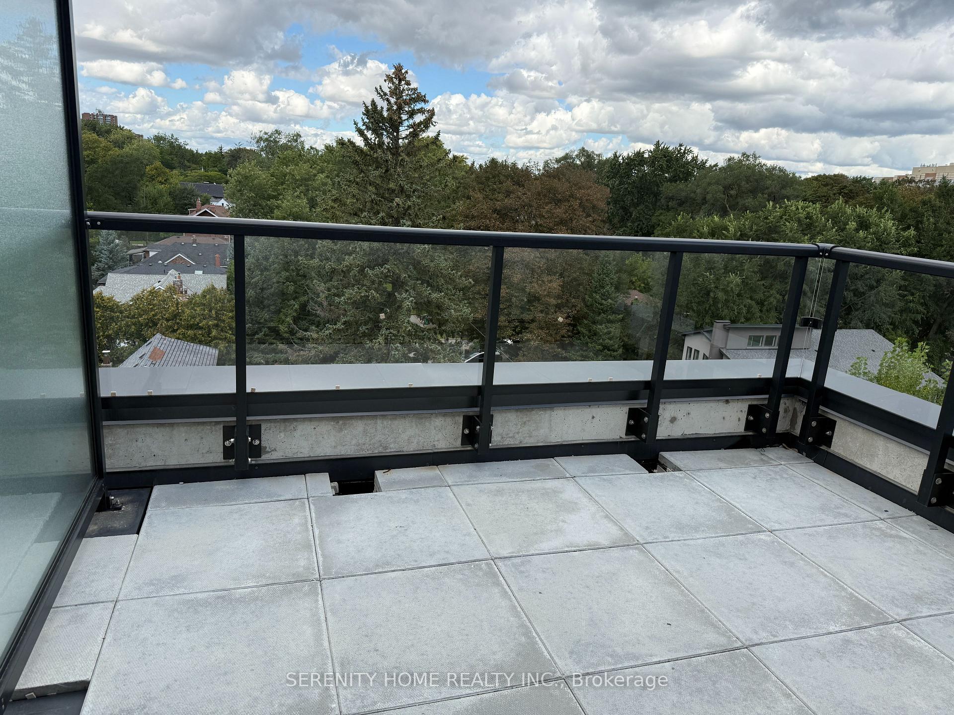 Photo 14 of Unit 610, 1381 Lakeshore Road E, Mississauga, Lakeview — HOMEH