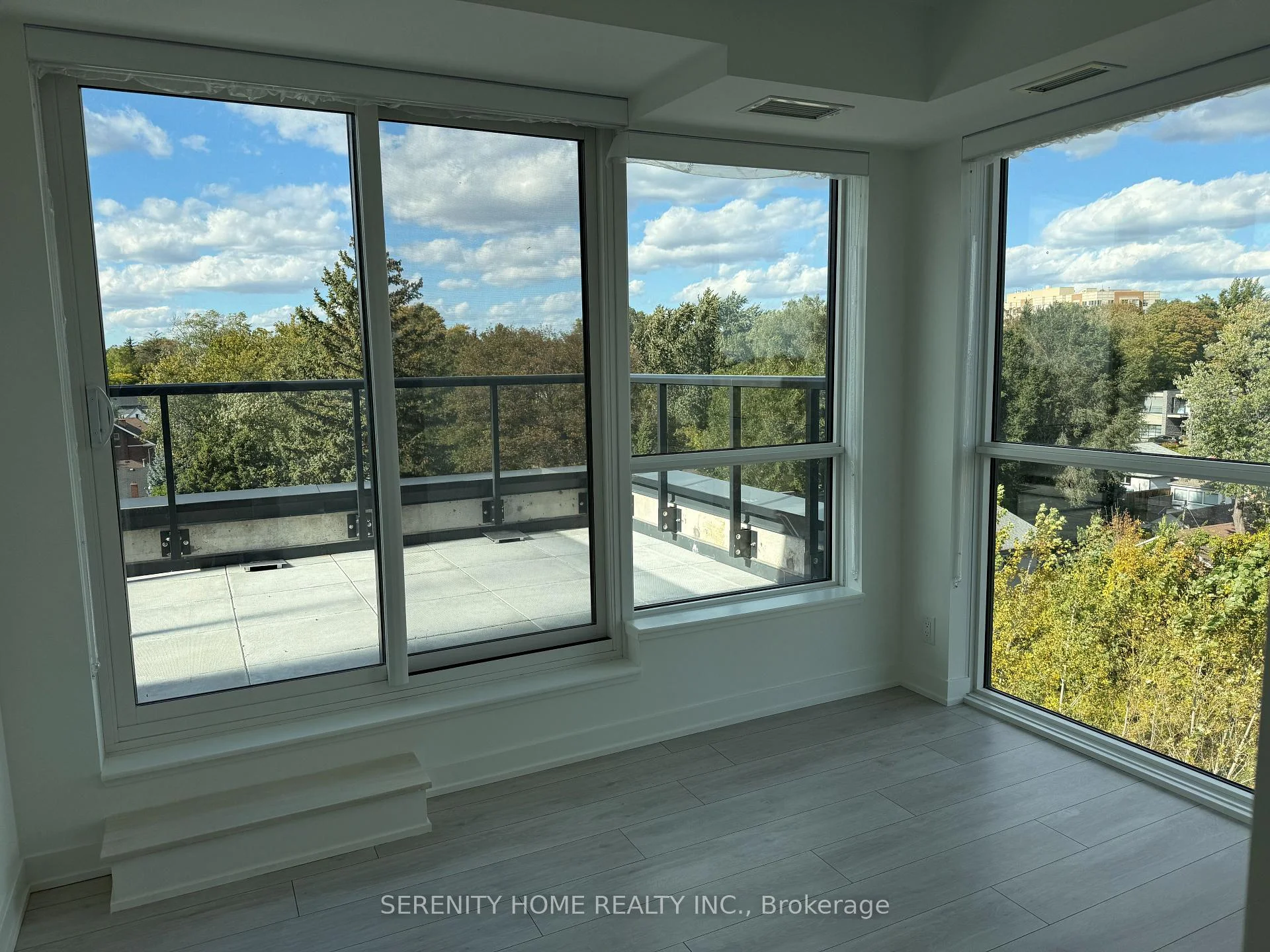 Photo 11 of Unit 610, 1381 Lakeshore Road E, Mississauga, Lakeview — HOMEH