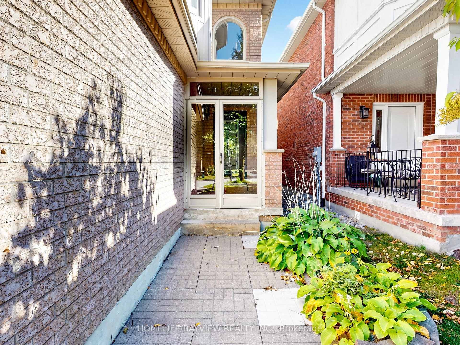 Photo 3 of 139 Rushbrook Drive, Newmarket, Summerhill Estates — HOMEH