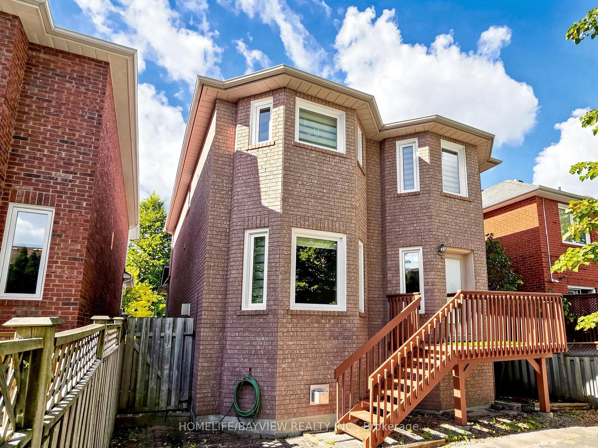 Photo 29 of 139 Rushbrook Drive, Newmarket, Summerhill Estates — HOMEH