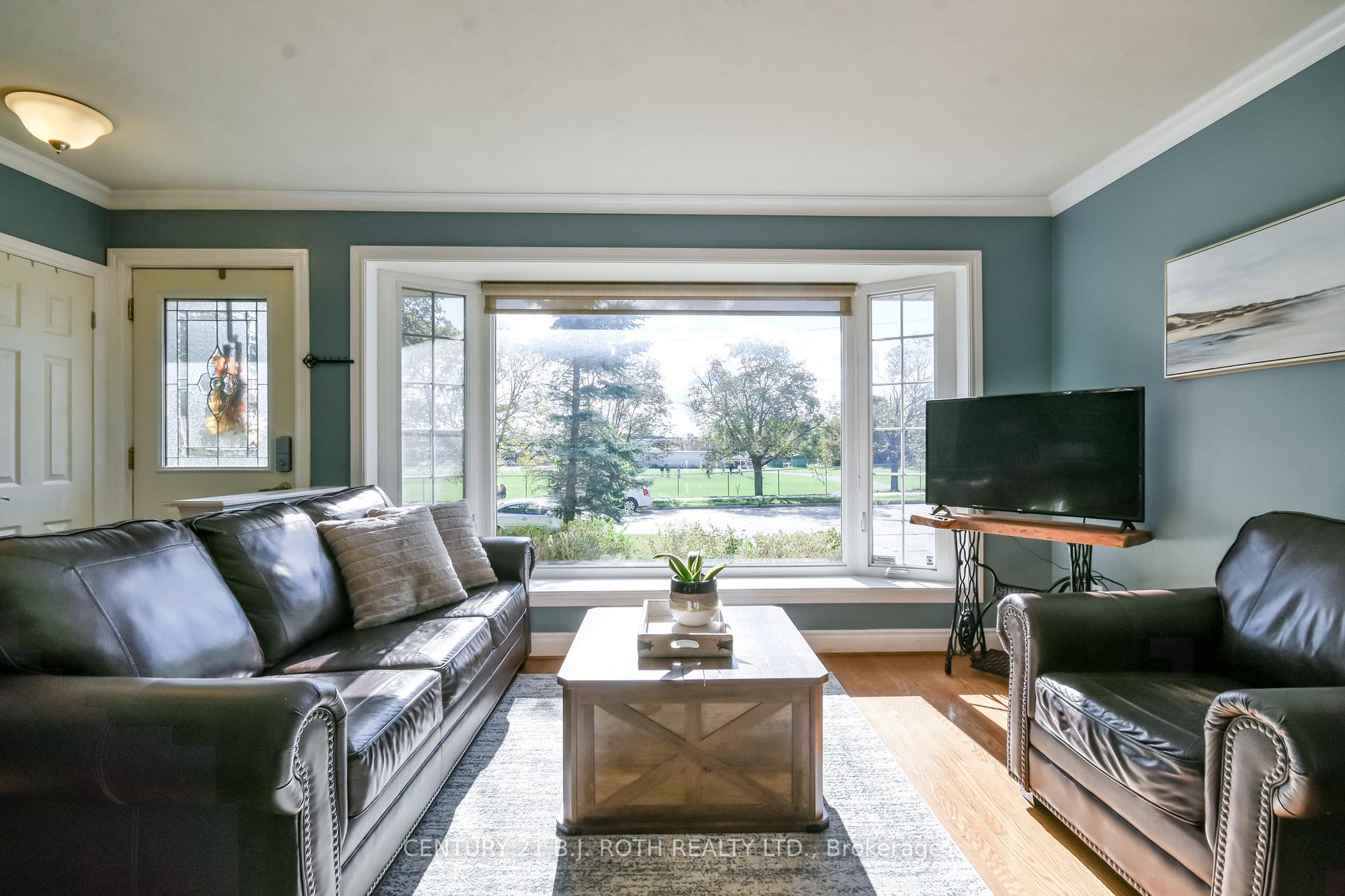 Photo 6 of 74 Rose Street, Barrie, Wellington — HOMEH