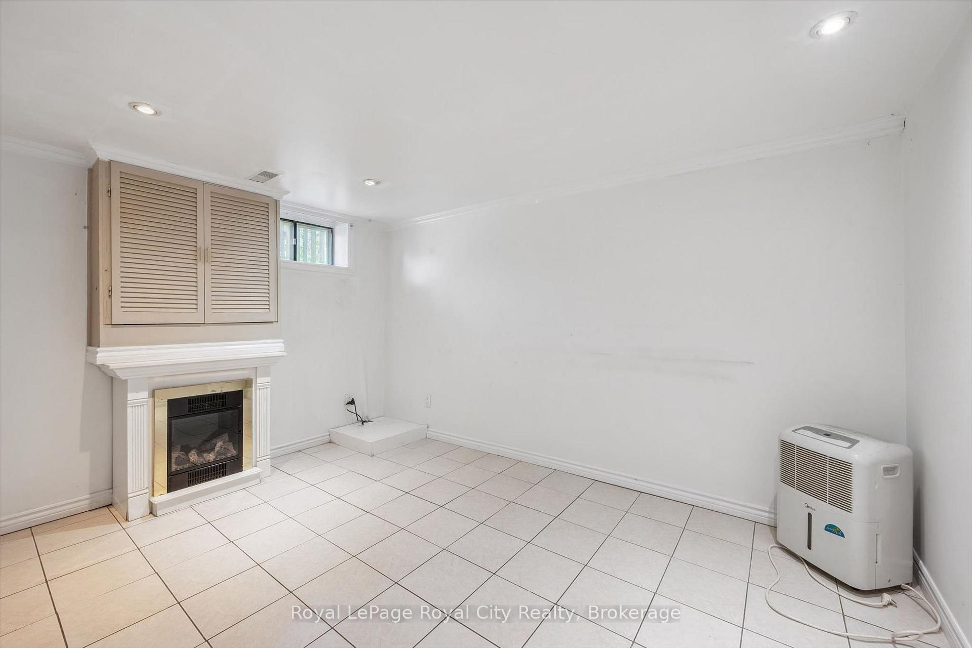 Photo 28 of 39 Ridgewood Avenue, Guelph, Junction/Onward Willow — HOMEH