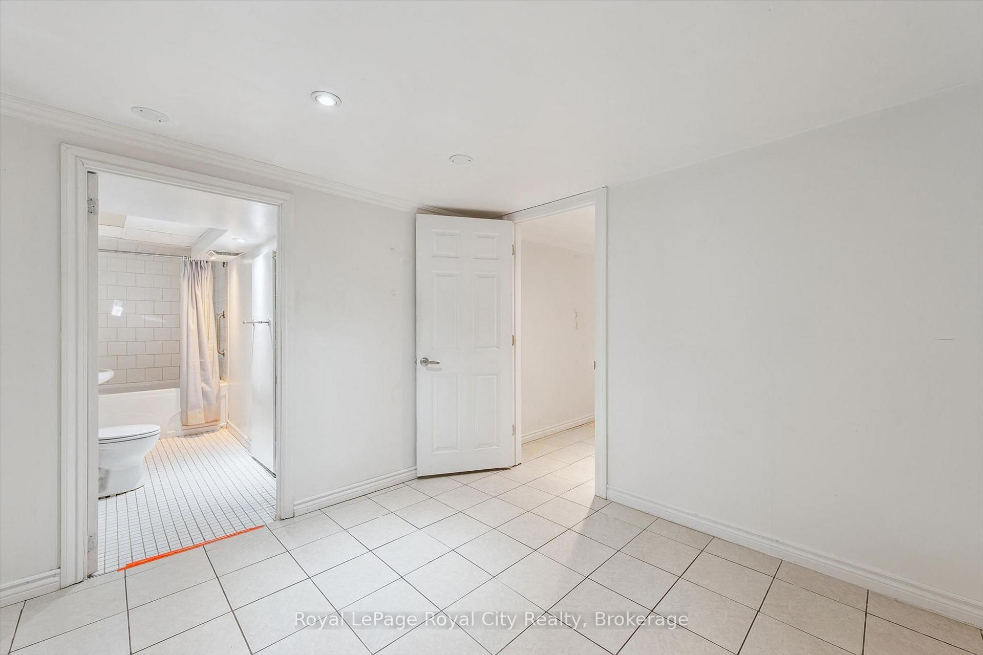 Photo 29 of 39 Ridgewood Avenue, Guelph, Junction/Onward Willow — HOMEH