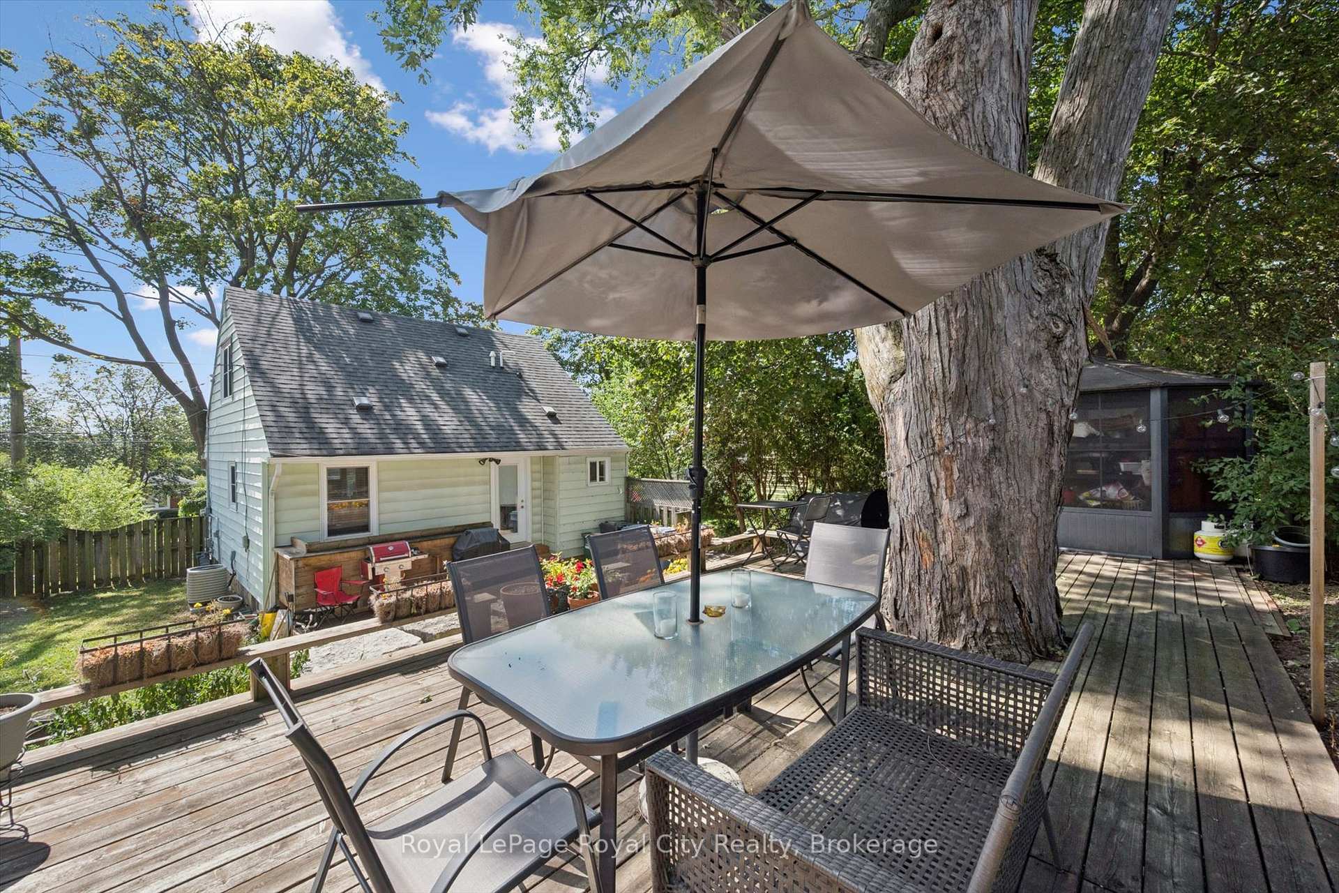 Photo 35 of 39 Ridgewood Avenue, Guelph, Junction/Onward Willow — HOMEH