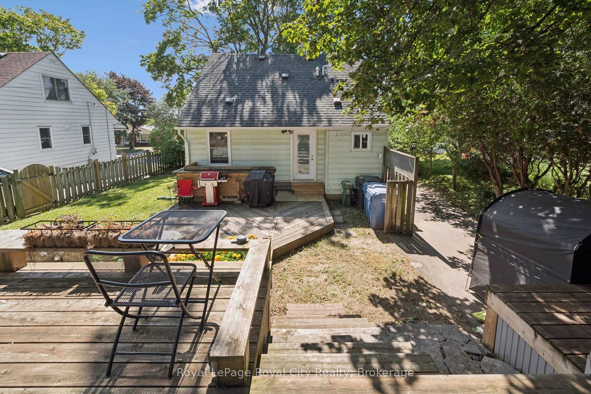Photo 38 of 39 Ridgewood Avenue, Guelph, Junction/Onward Willow — HOMEH