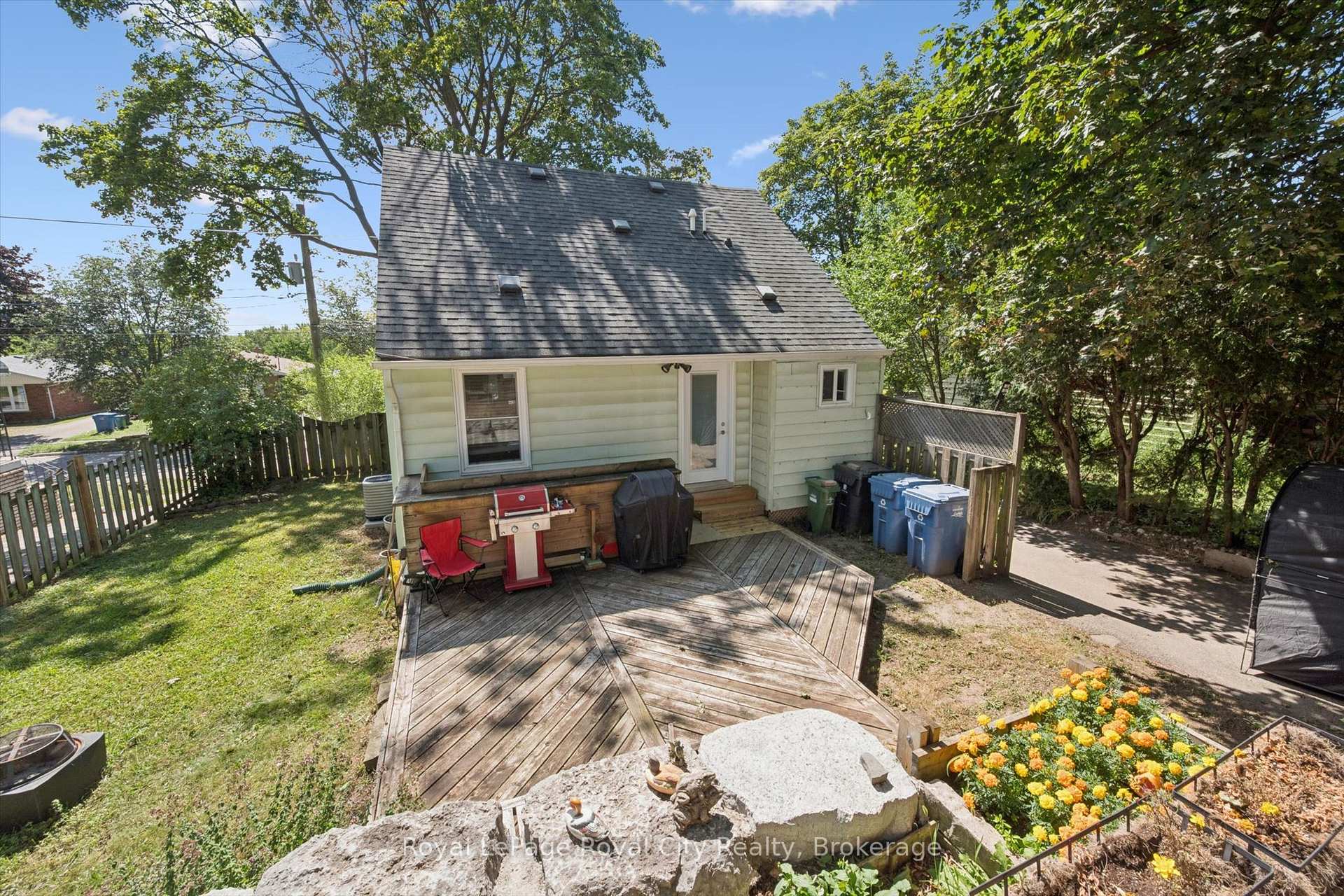 Photo 39 of 39 Ridgewood Avenue, Guelph, Junction/Onward Willow — HOMEH
