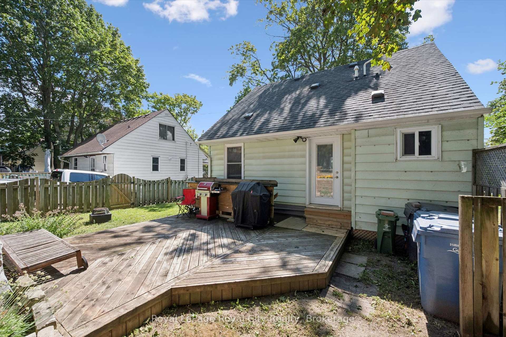 Photo 42 of 39 Ridgewood Avenue, Guelph, Junction/Onward Willow — HOMEH