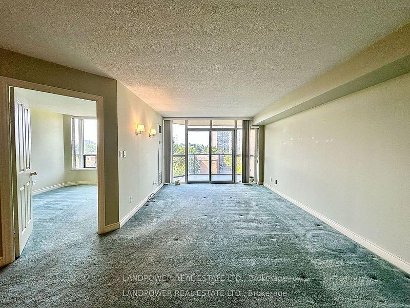 Photo 6 of Unit #716, 3181 Bayview Avenue, North York, Bayview Woods-Steeles — HOMEH