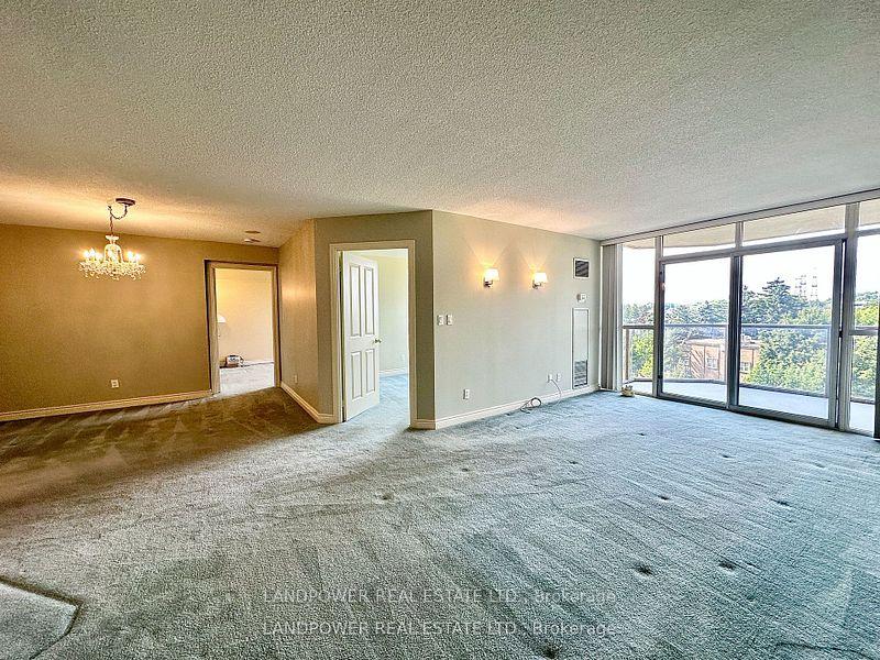 Photo 8 of Unit #716, 3181 Bayview Avenue, North York, Bayview Woods-Steeles — HOMEH
