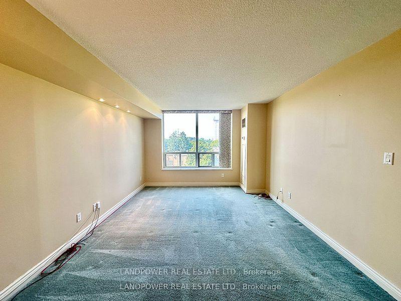 Photo 10 of Unit #716, 3181 Bayview Avenue, North York, Bayview Woods-Steeles — HOMEH