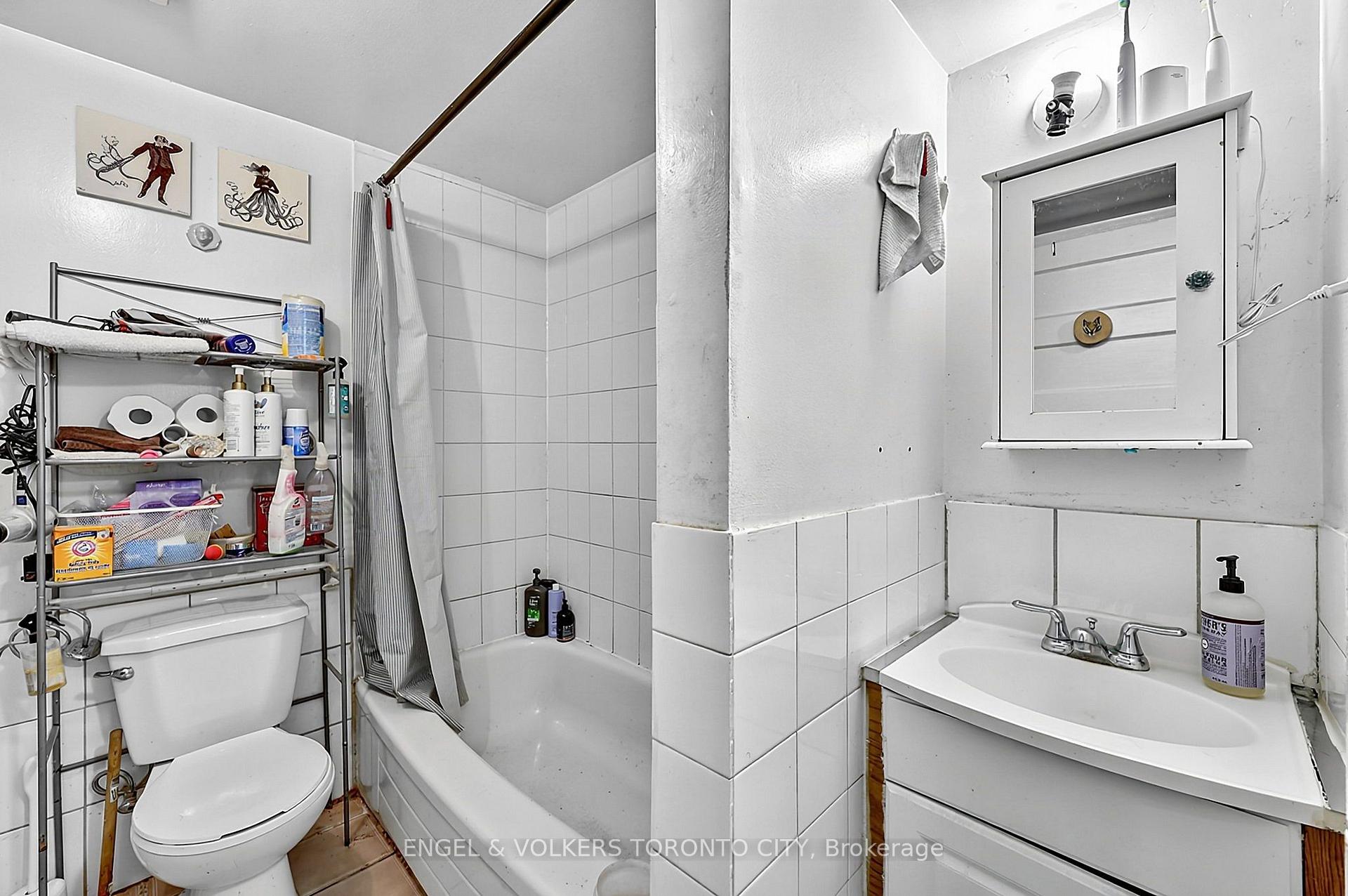 Photo 43 of 1242 College Street, Toronto, Dufferin Grove — HOMEH