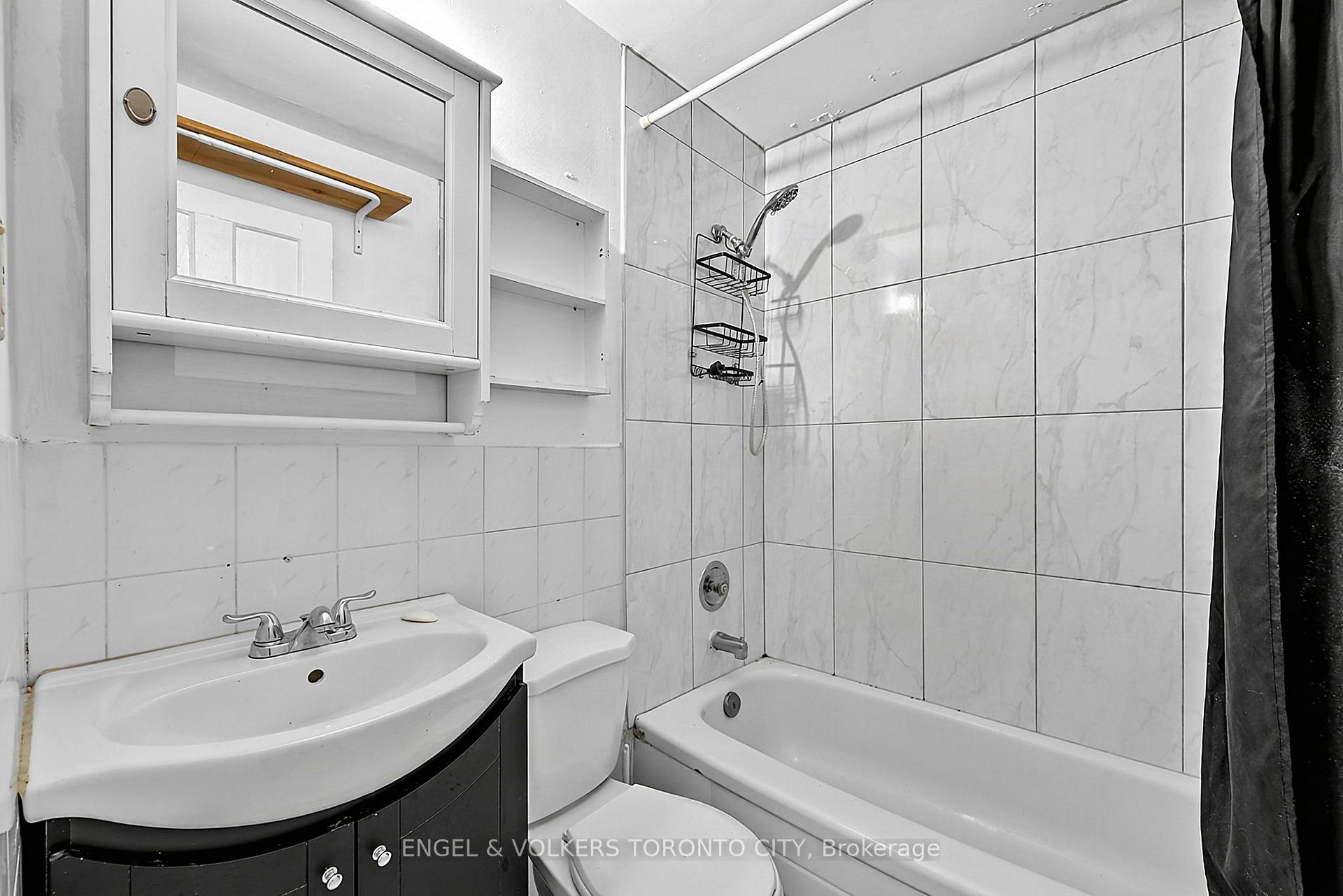 Photo 32 of 1242 College Street, Toronto, Dufferin Grove — HOMEH