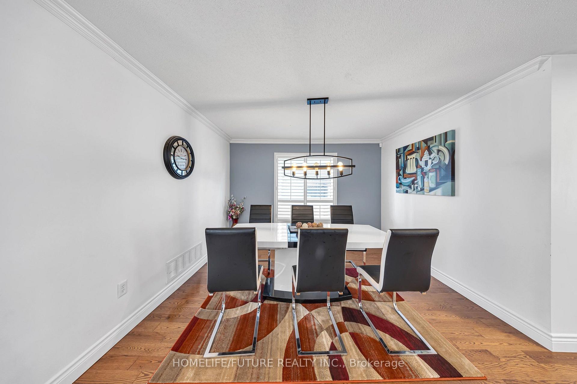 Photo 9 of 17 Grainger Crescent, Ajax, Northwest Ajax — HOMEH