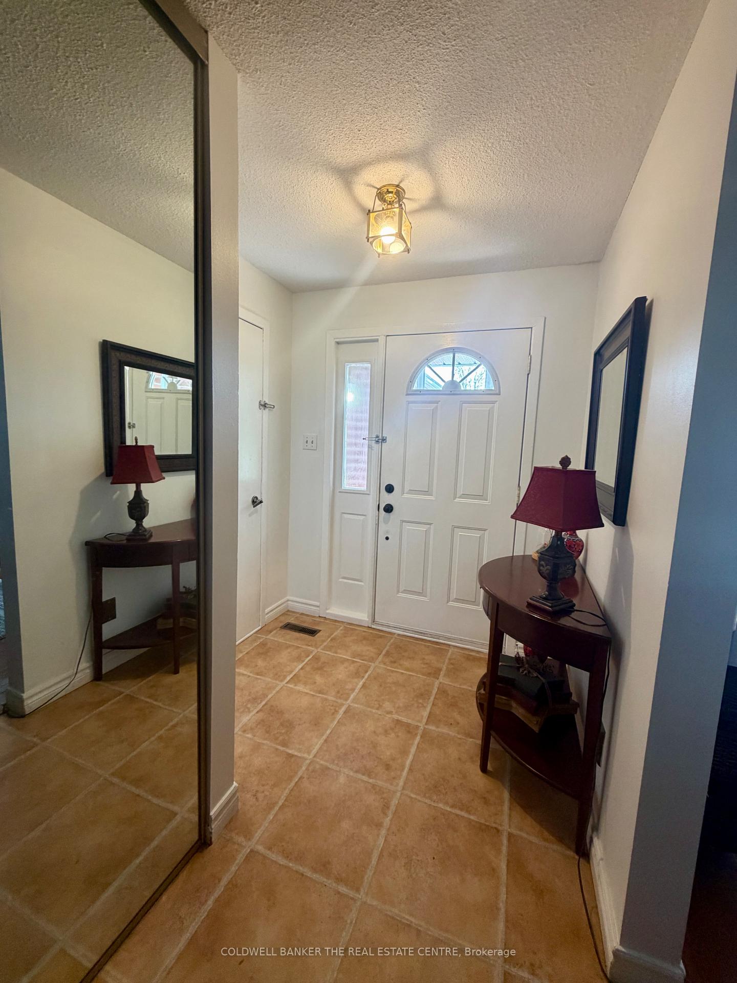 Photo 4 of 59 Pepler Place, Barrie, Sunnidale — HOMEH