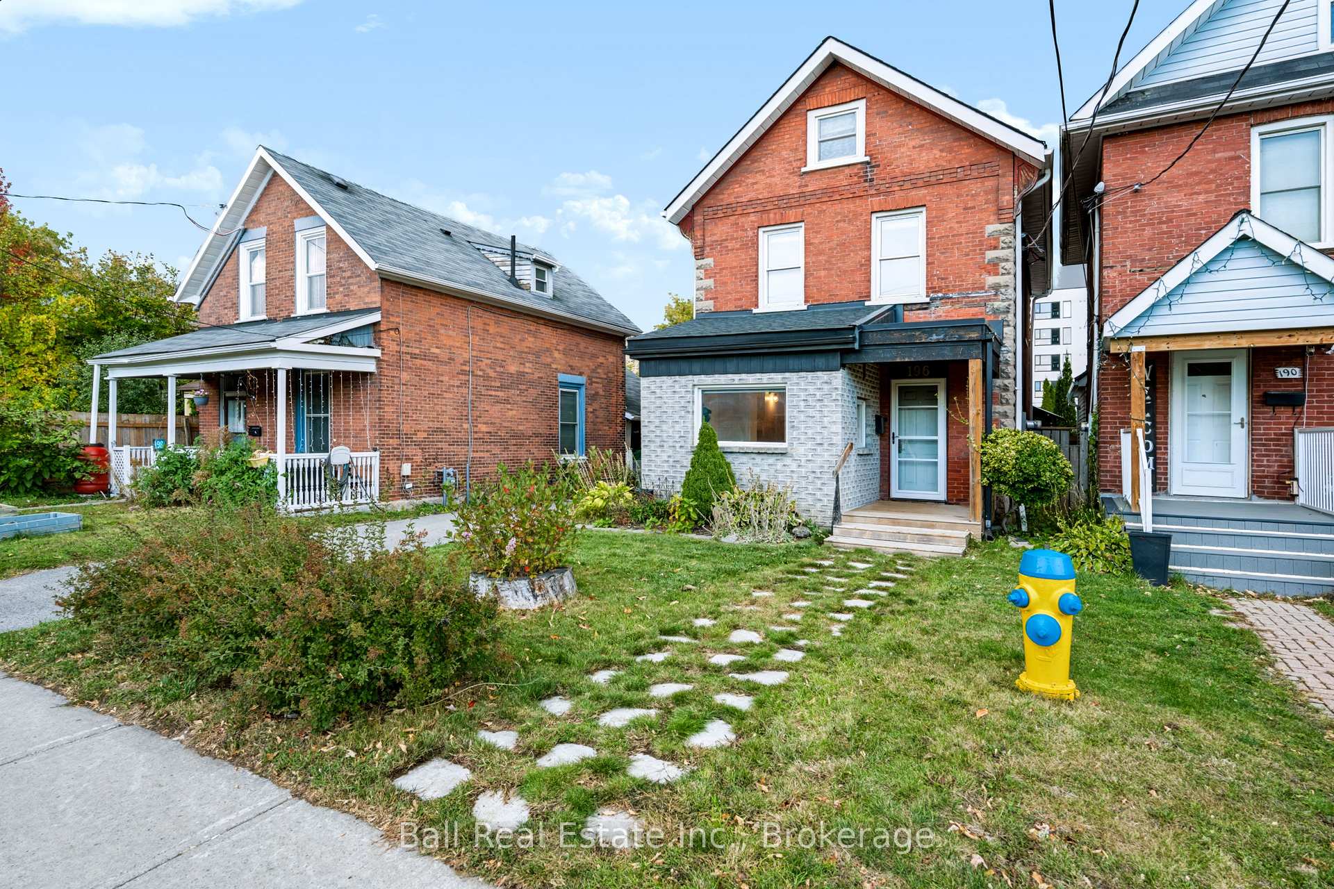 Photo 2 of 196 Perry Street, Peterborough, Town Ward 3 — HOMEH