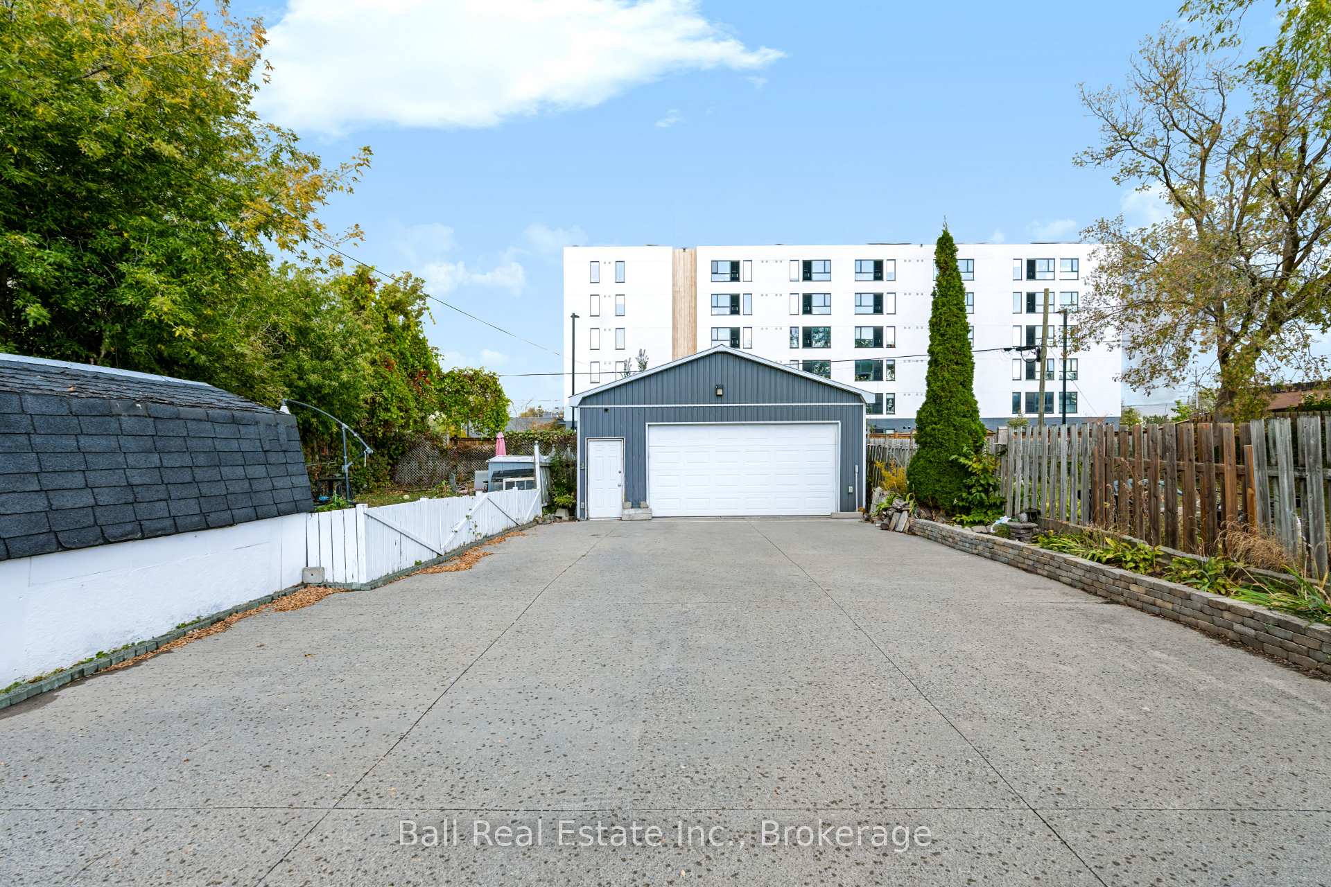 Photo 42 of 196 Perry Street, Peterborough, Town Ward 3 — HOMEH