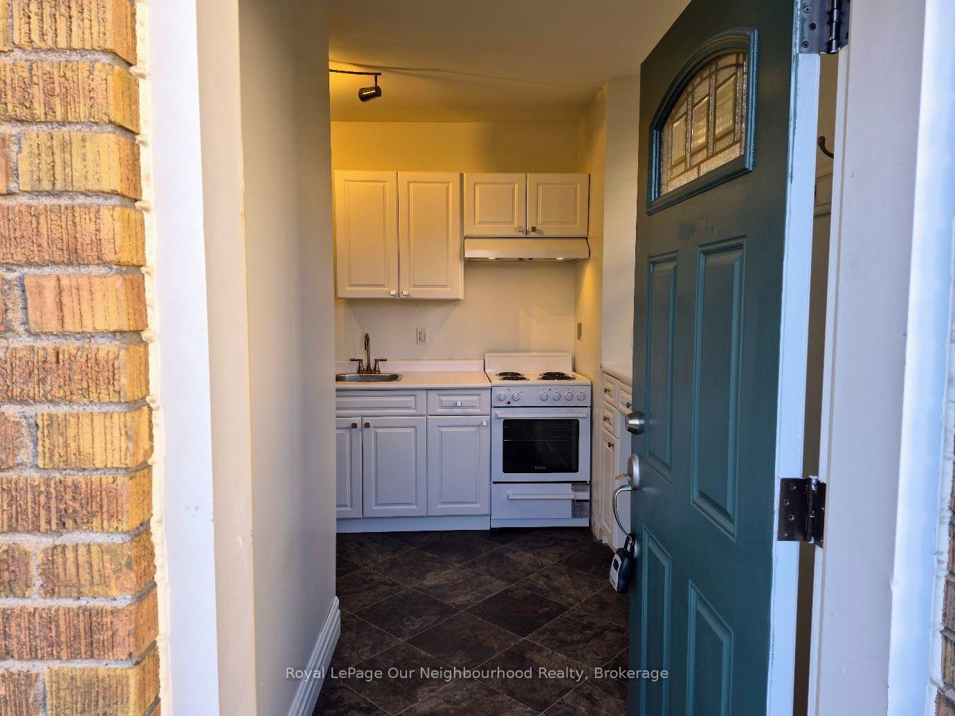 Photo 3 of Unit Main, 11 Colborne Street W, Oshawa, O'Neill — HOMEH