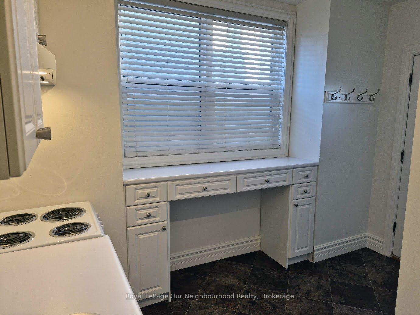 Photo 5 of Unit Main, 11 Colborne Street W, Oshawa, O'Neill — HOMEH