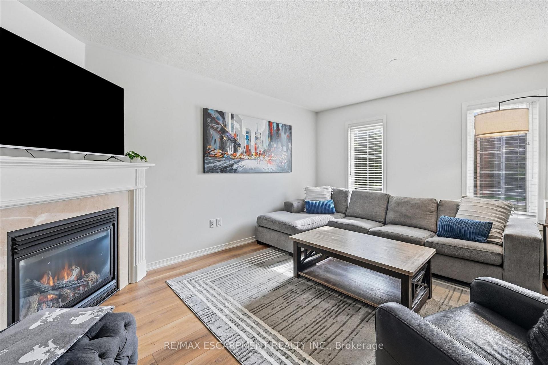 Photo 6 of 5035 Corporate Drive, Burlington, Palmer — HOMEH