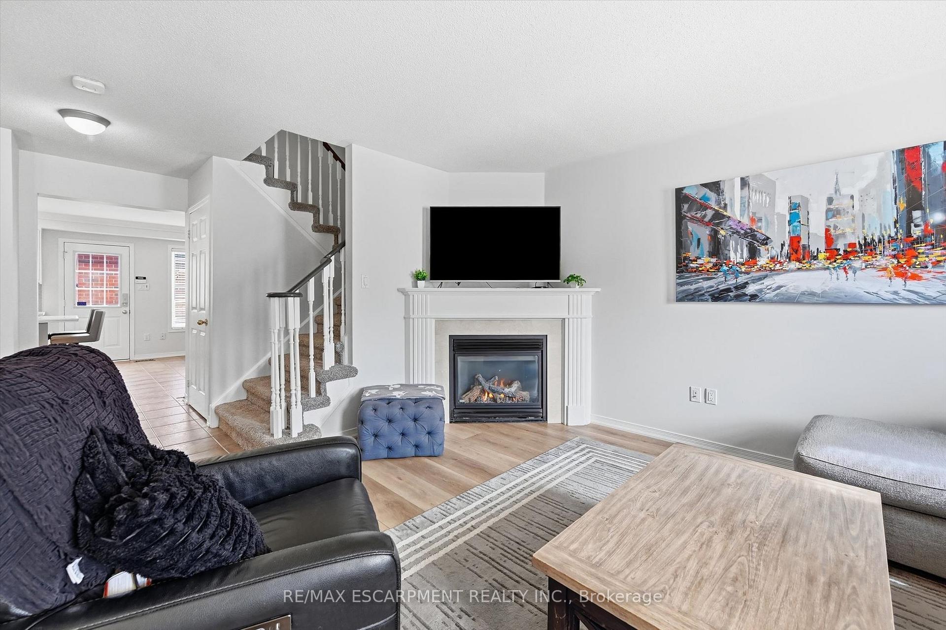 Photo 7 of 5035 Corporate Drive, Burlington, Palmer — HOMEH