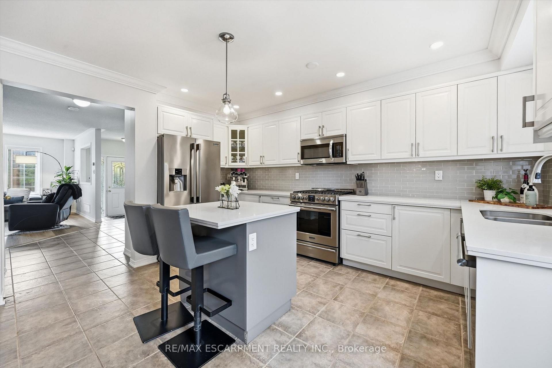Photo 10 of 5035 Corporate Drive, Burlington, Palmer — HOMEH