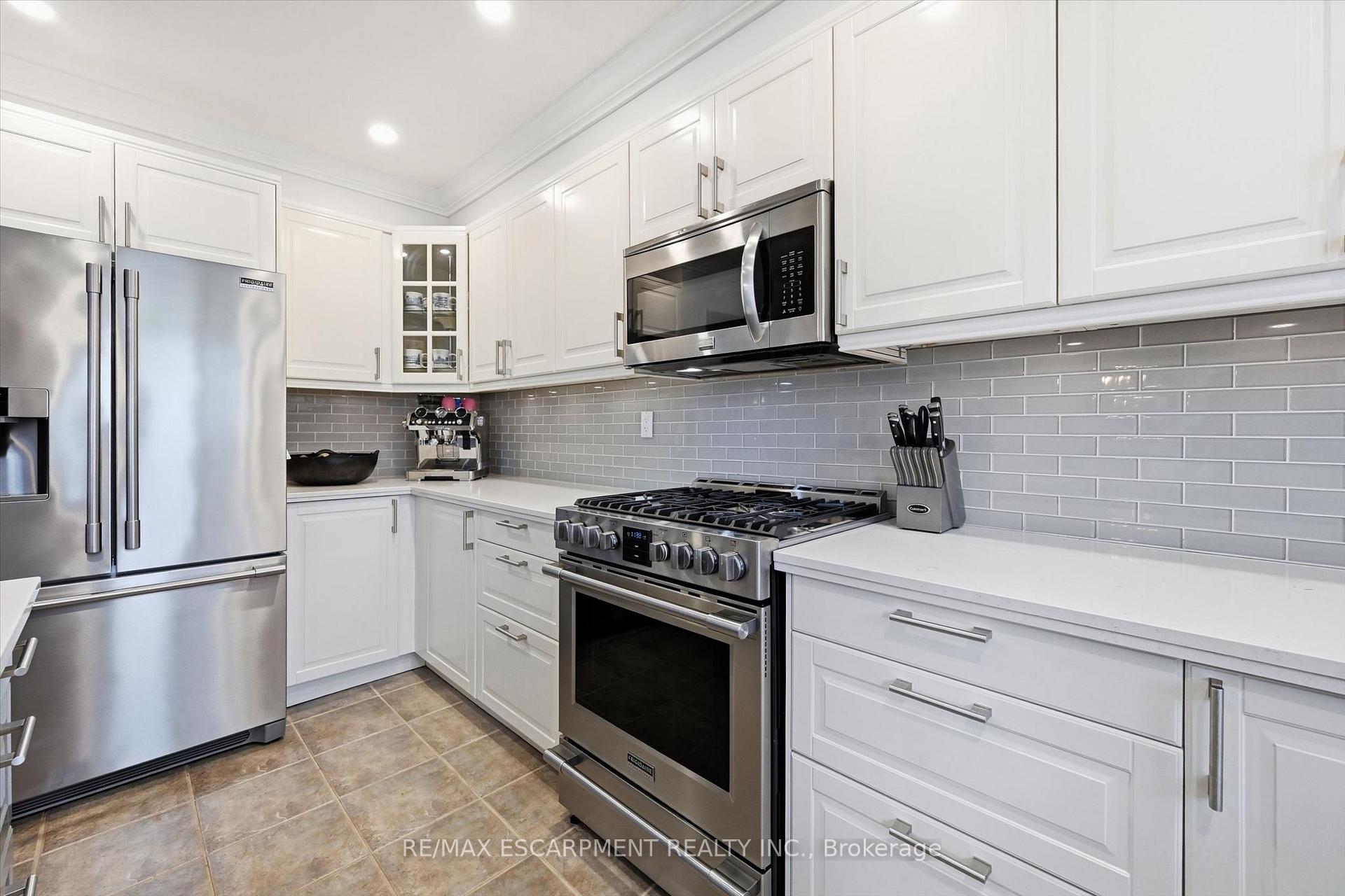 Photo 11 of 5035 Corporate Drive, Burlington, Palmer — HOMEH
