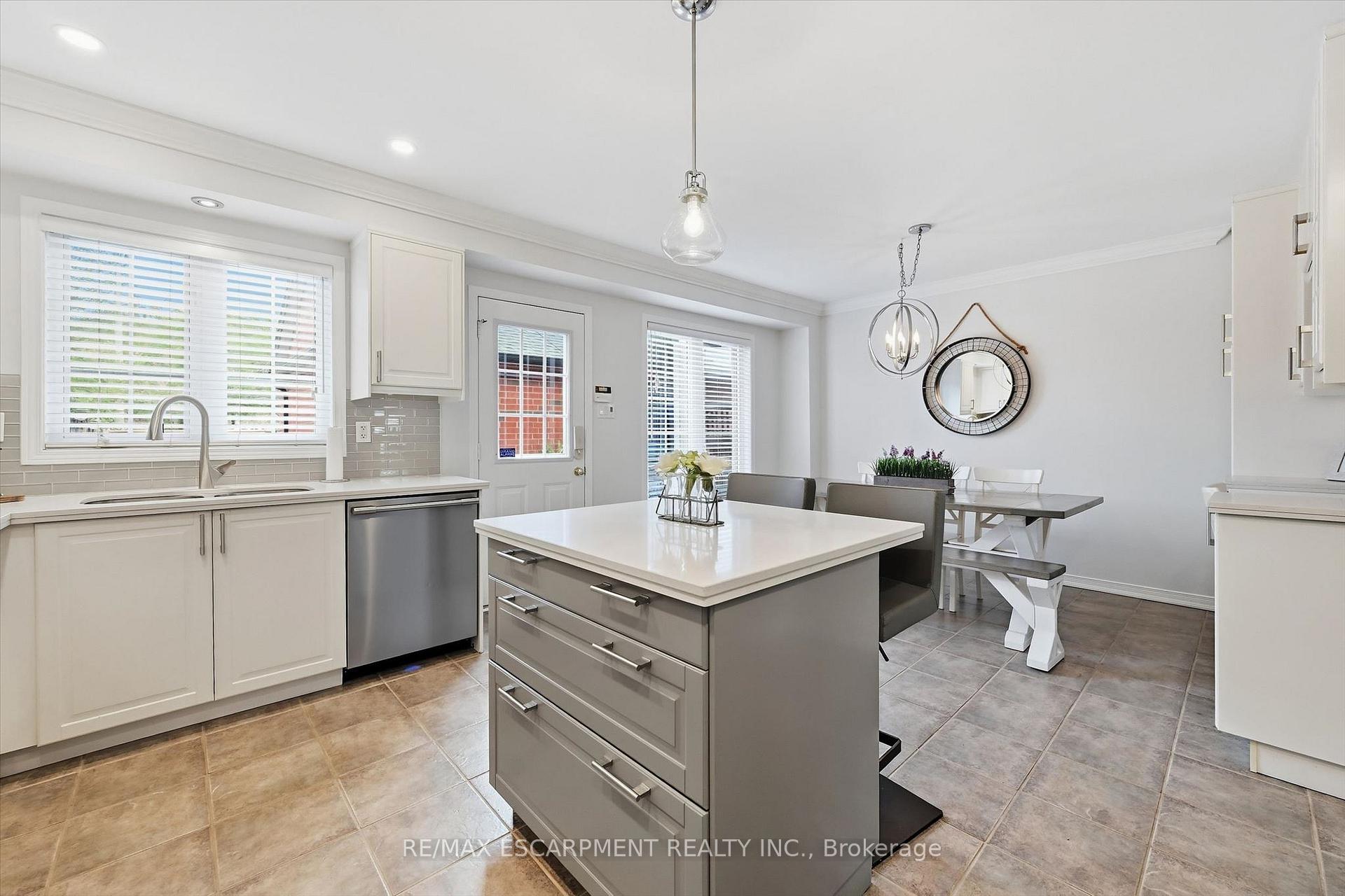 Photo 13 of 5035 Corporate Drive, Burlington, Palmer — HOMEH