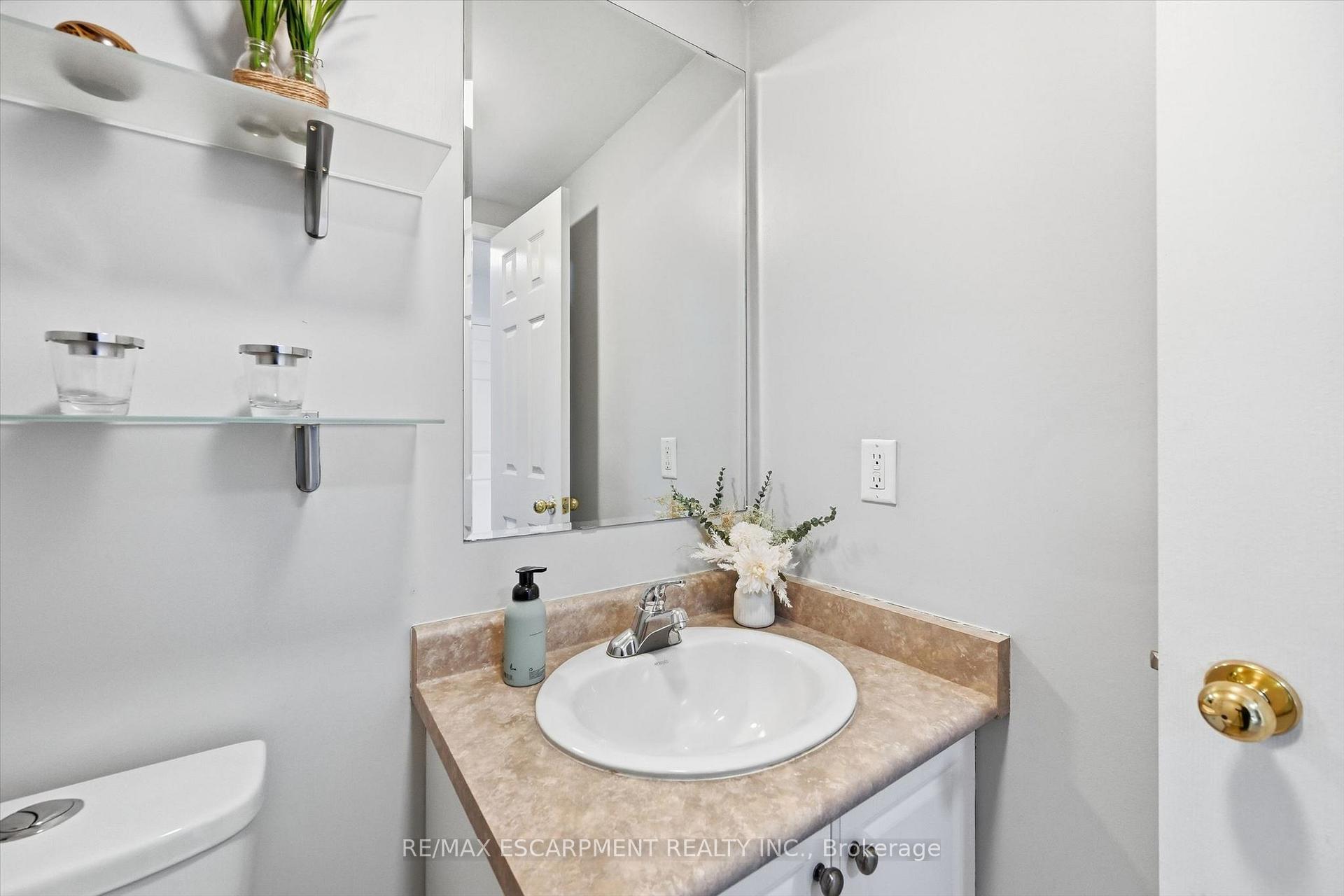 Photo 18 of 5035 Corporate Drive, Burlington, Palmer — HOMEH