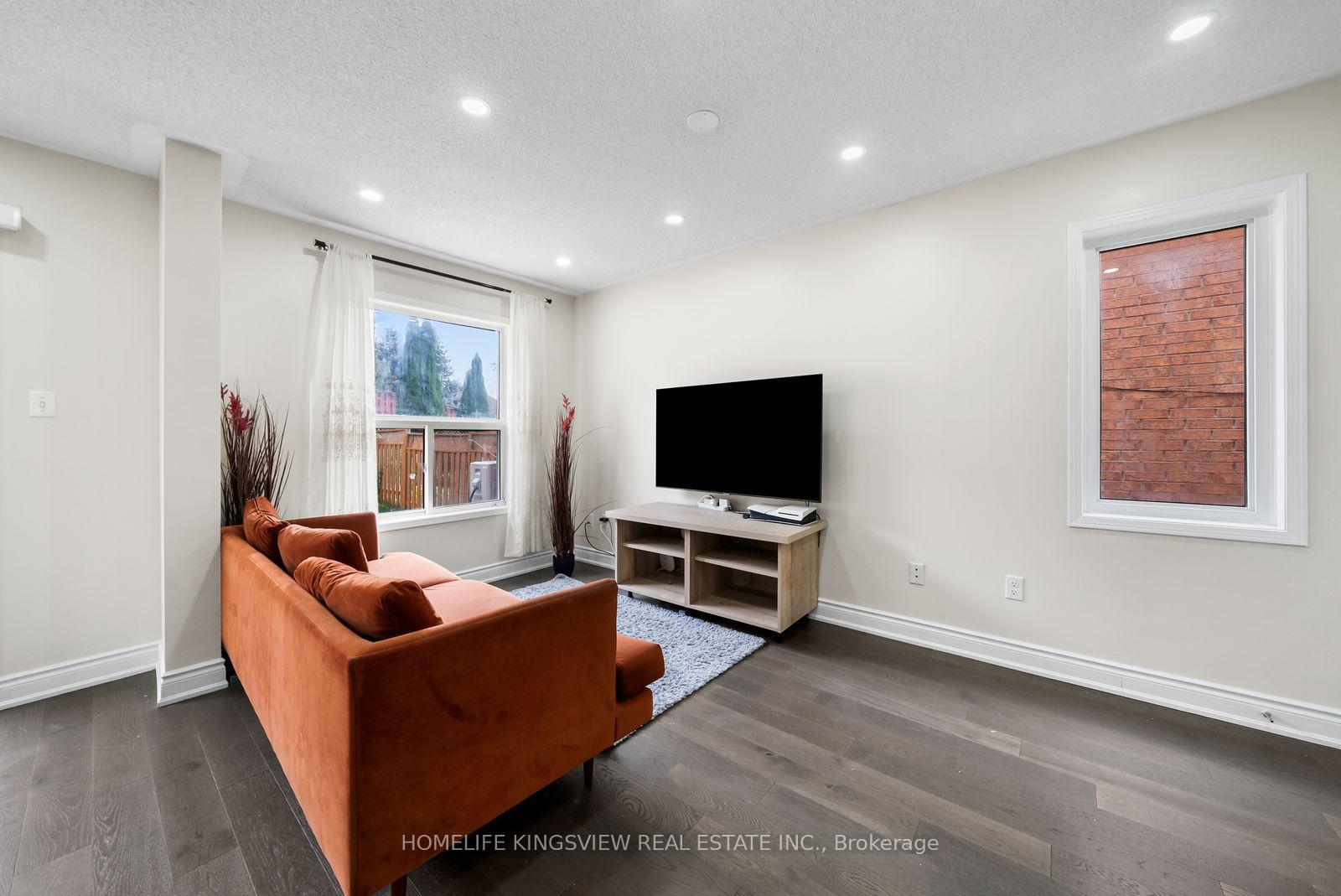 Photo 10 of 7237 Frontier Ridge, Mississauga, Meadowvale Village — HOMEH