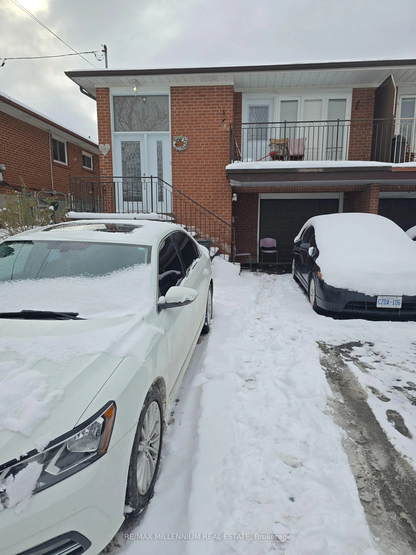 Photo 4 of 151 Ardwick Boulevard, North York, Humbermede — HOMEH